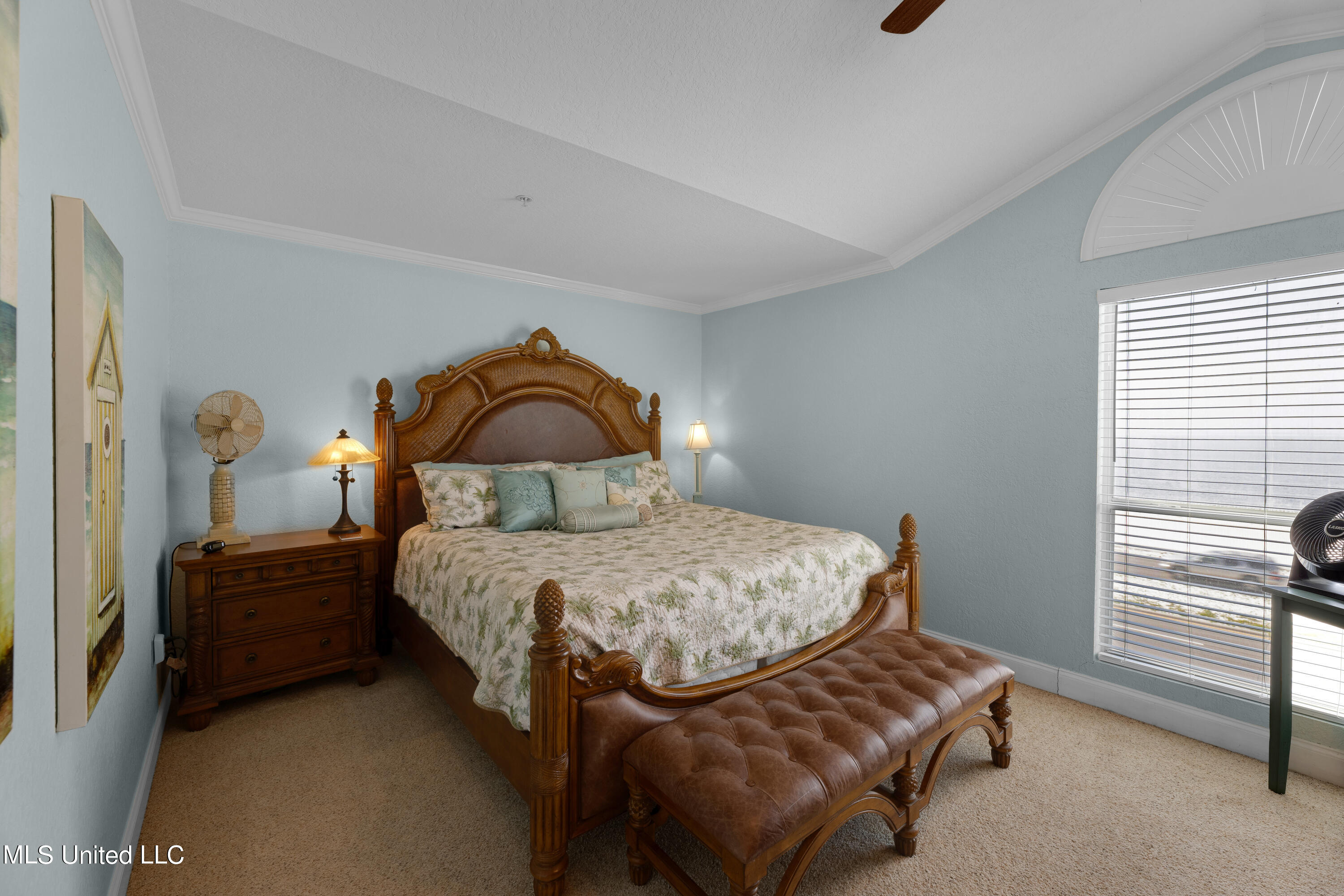 800 W Beach Boulevard Property Photo 13
