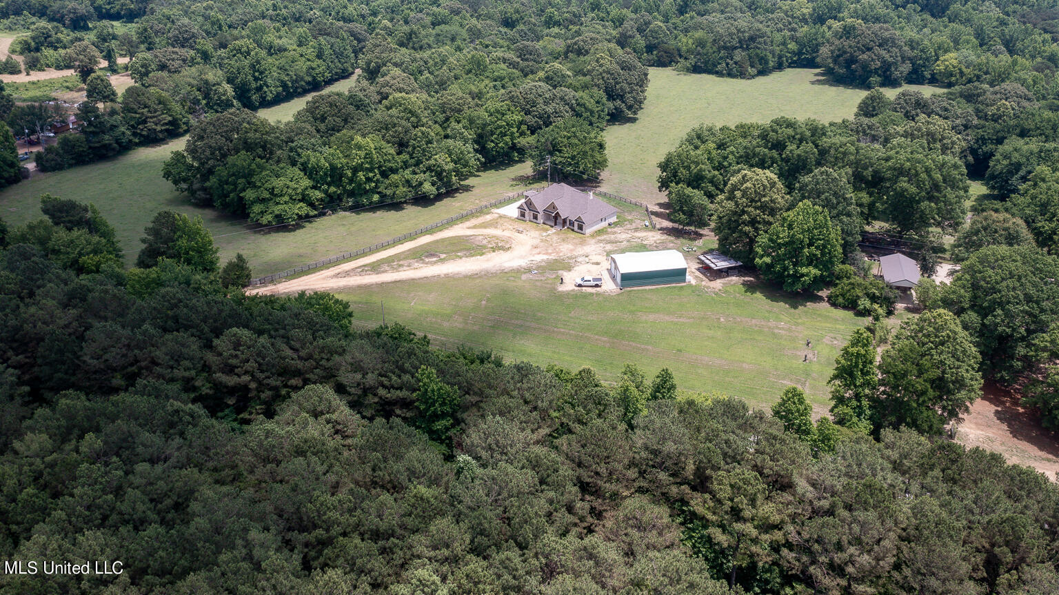 1000 Hawkins Road Property Photo 11