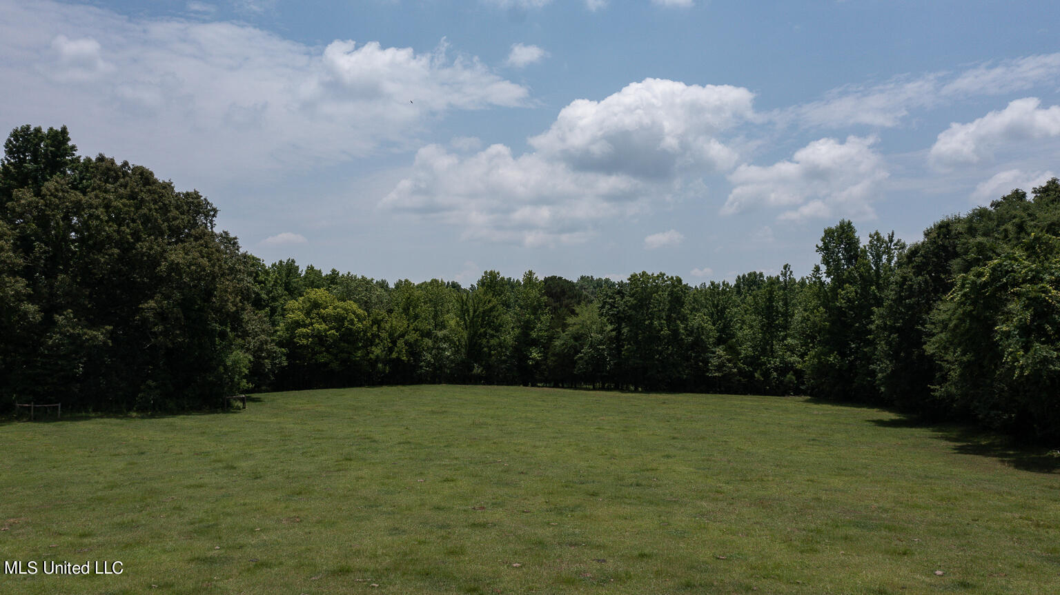 1000 Hawkins Road Property Photo 14