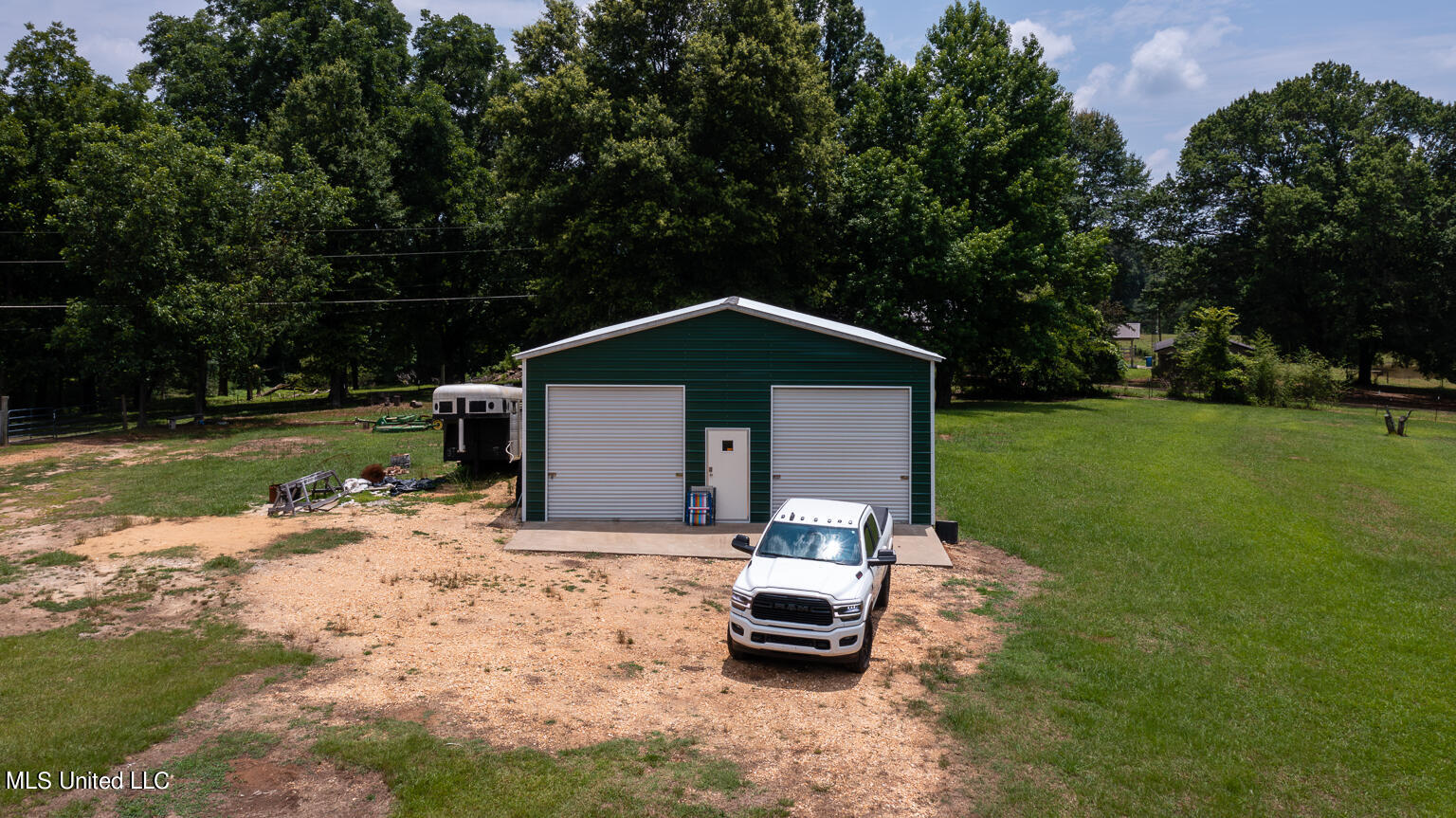 1000 Hawkins Road Property Photo 17