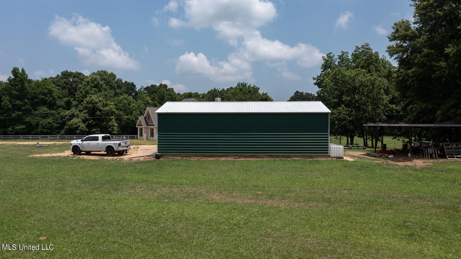 1000 Hawkins Road Property Photo 18