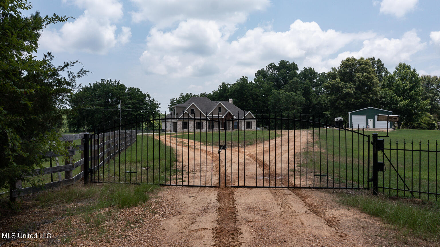 1000 Hawkins Road Property Photo 19