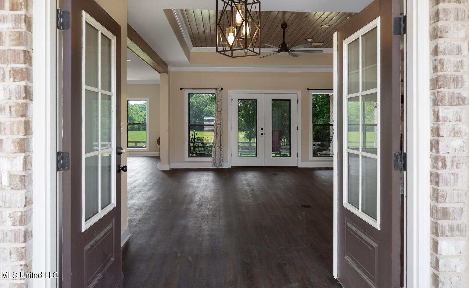 1000 Hawkins Road Property Photo 21