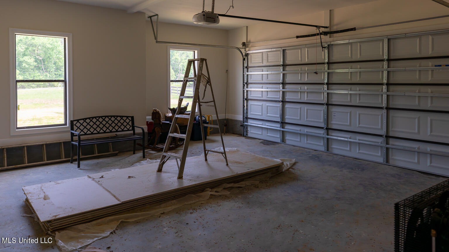 1000 Hawkins Road Property Photo 34
