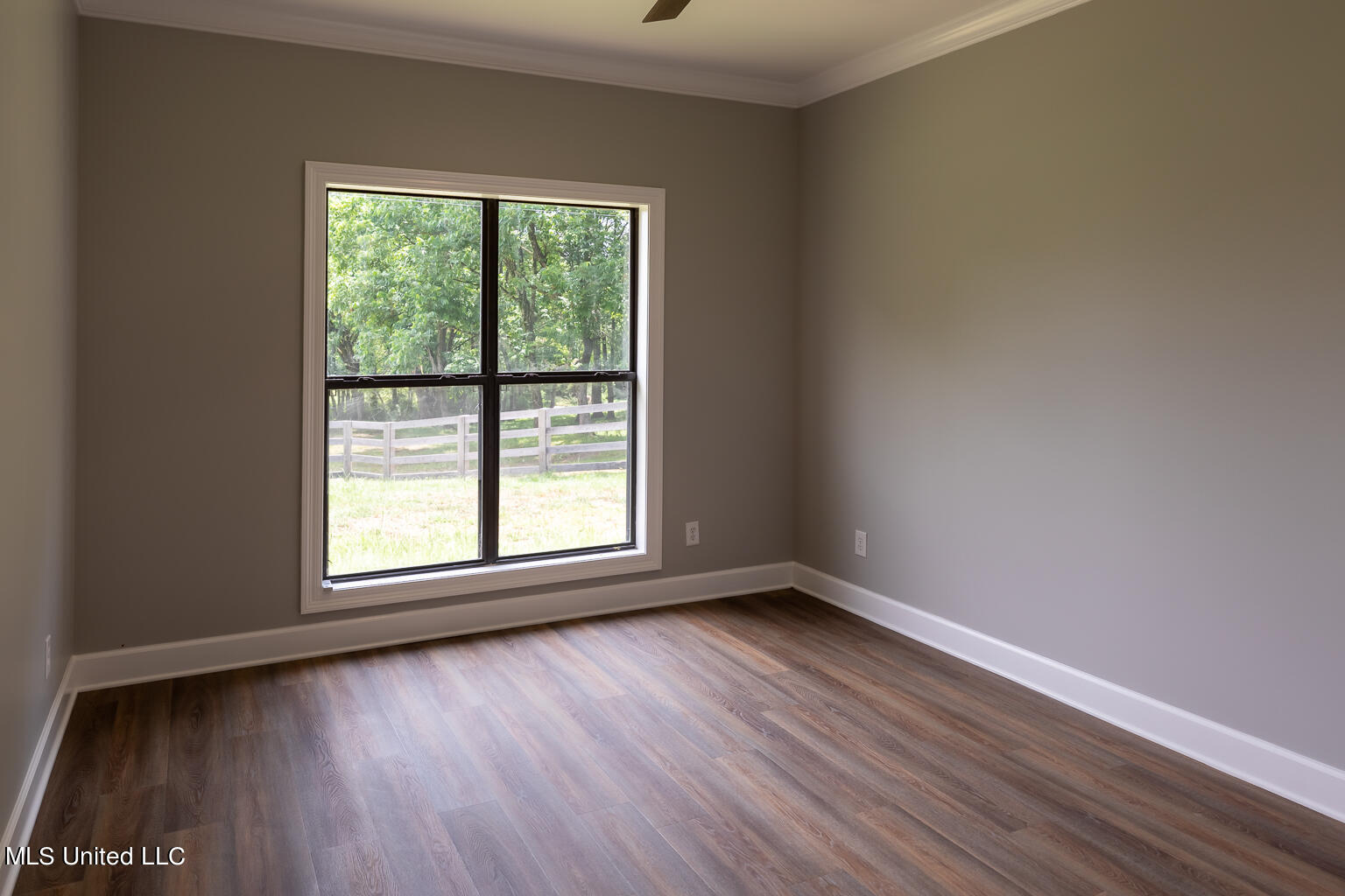1000 Hawkins Road Property Photo 36