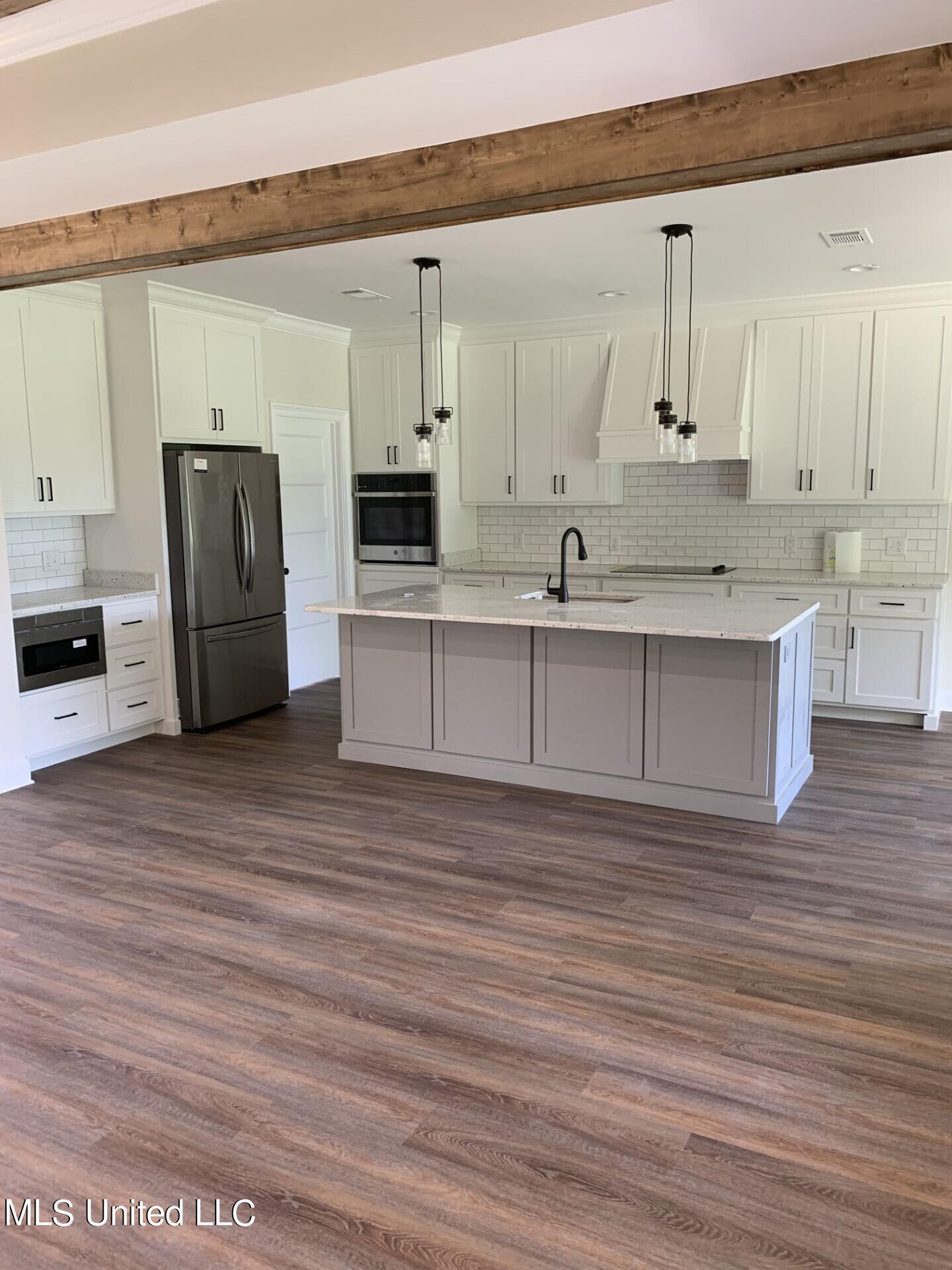 1000 Hawkins Road Property Photo 48