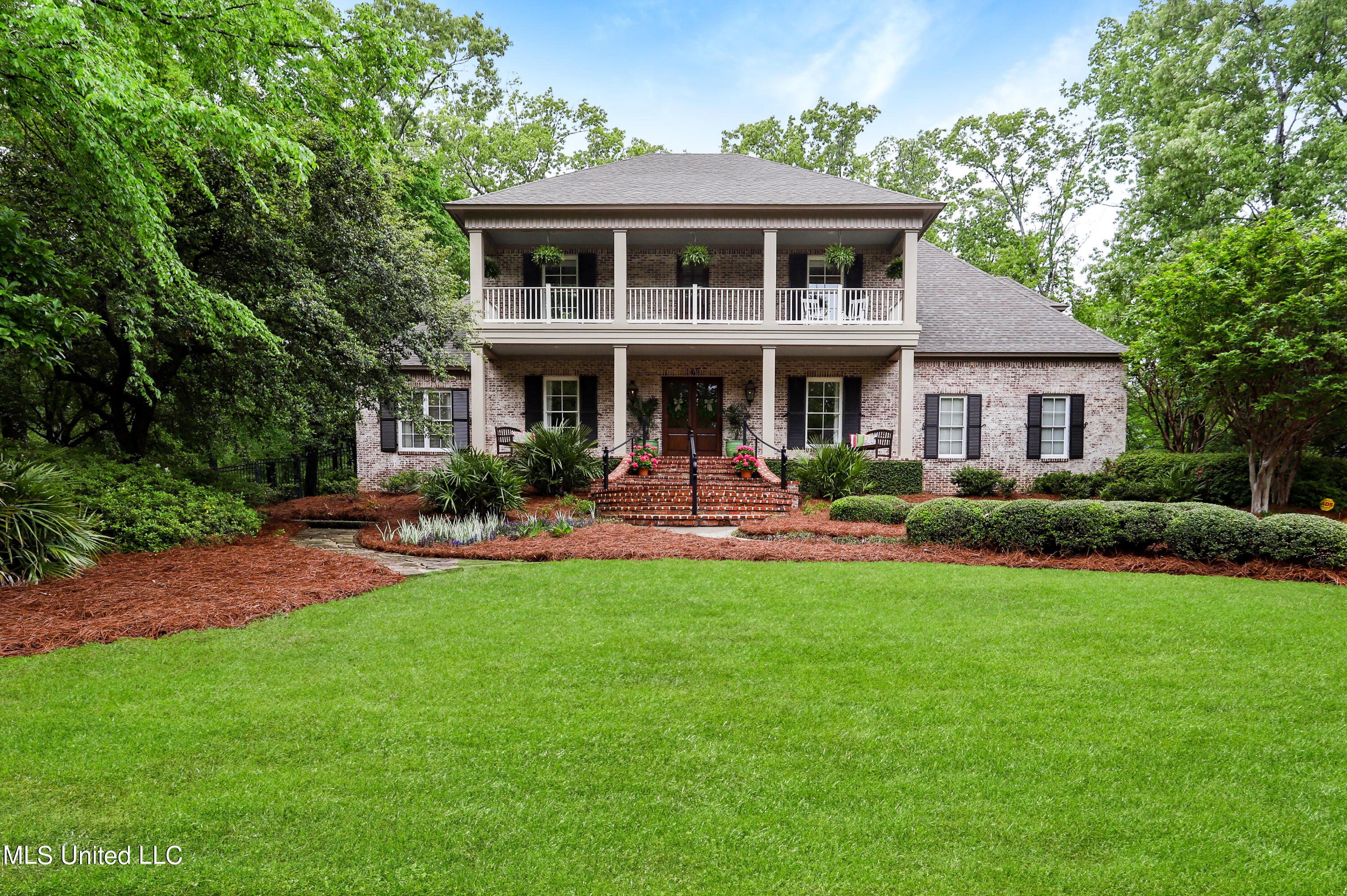 125 Bridgewater Crossing Property Photo 1