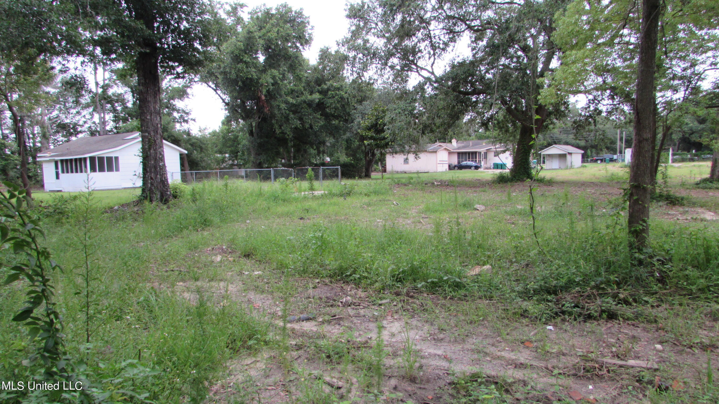 1808 E Pass Road Property Photo 9