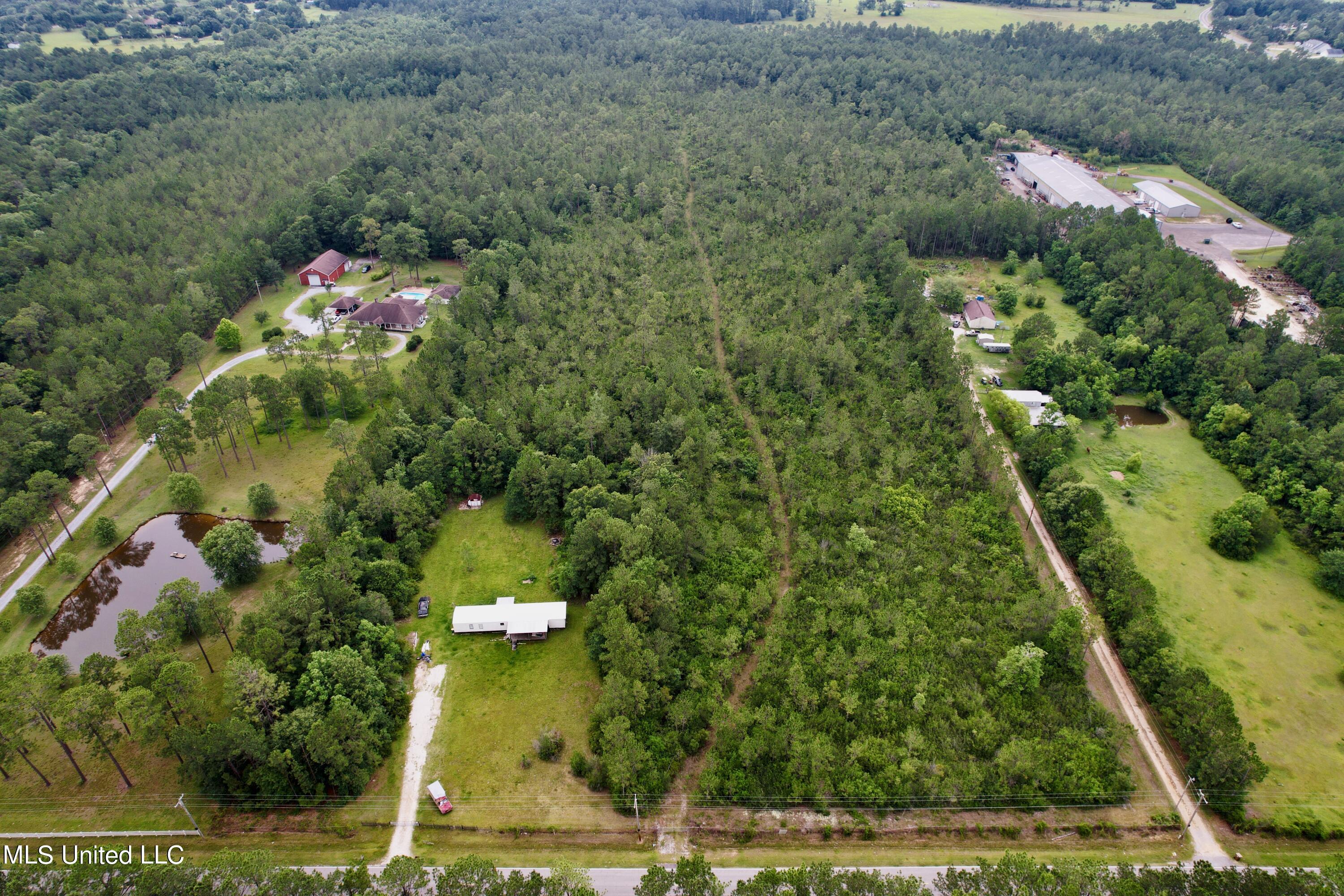 20431 Robinson Road Property Photo 1