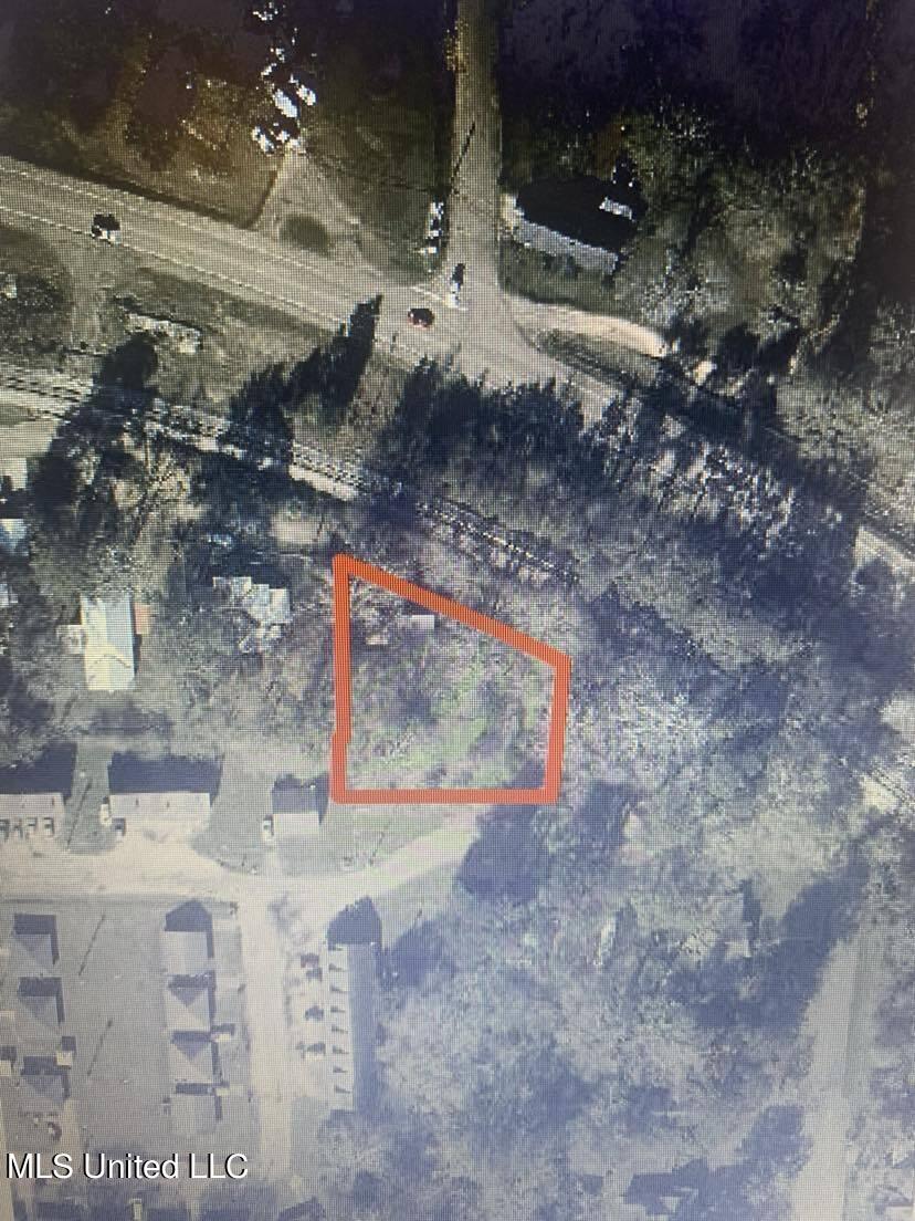 600 Nw Goodwater Road Property Photo 1