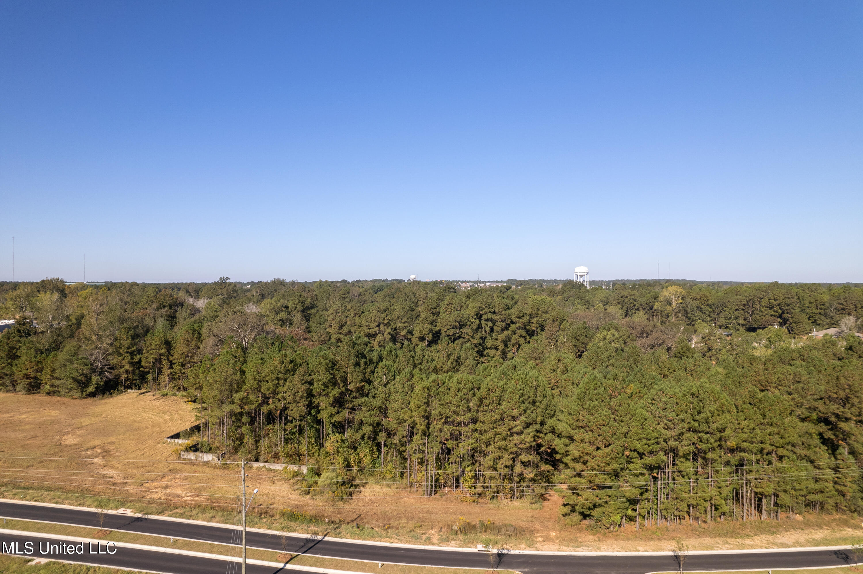 22.65 Acre Lamar Boulevard Property Photo 7