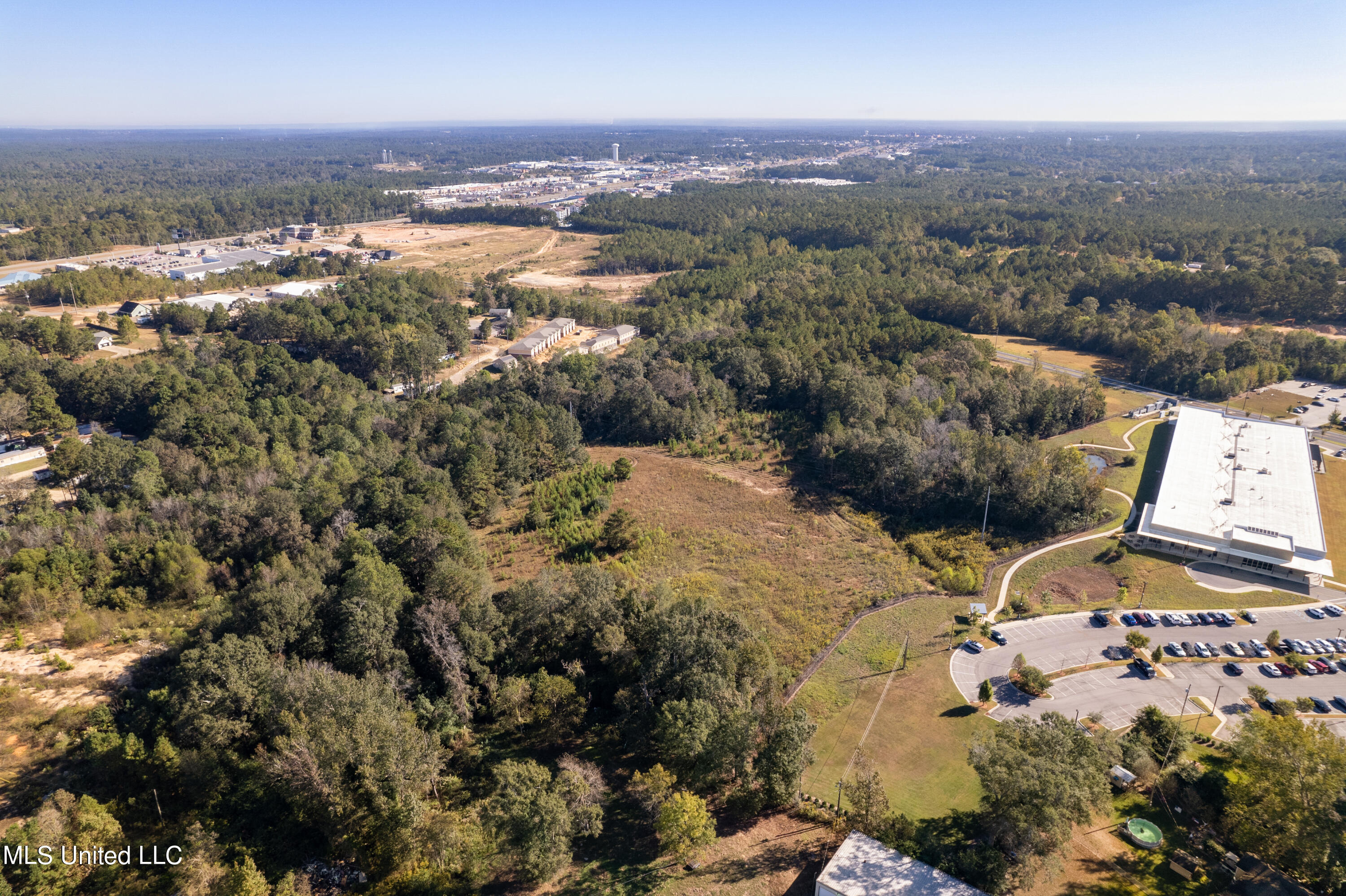 22.65 Acre Lamar Boulevard Property Photo 8