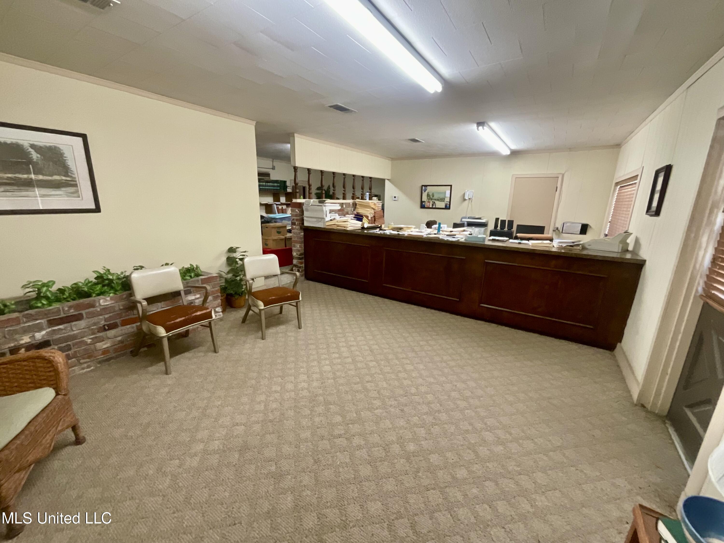 2405 Columbia Avenue Property Photo 17