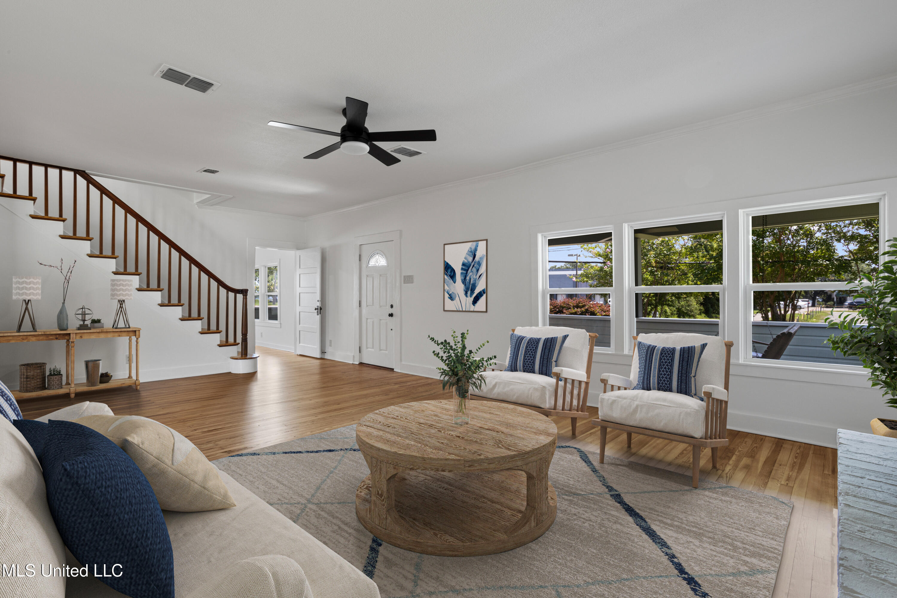 1632 2nd Street Property Photo 2