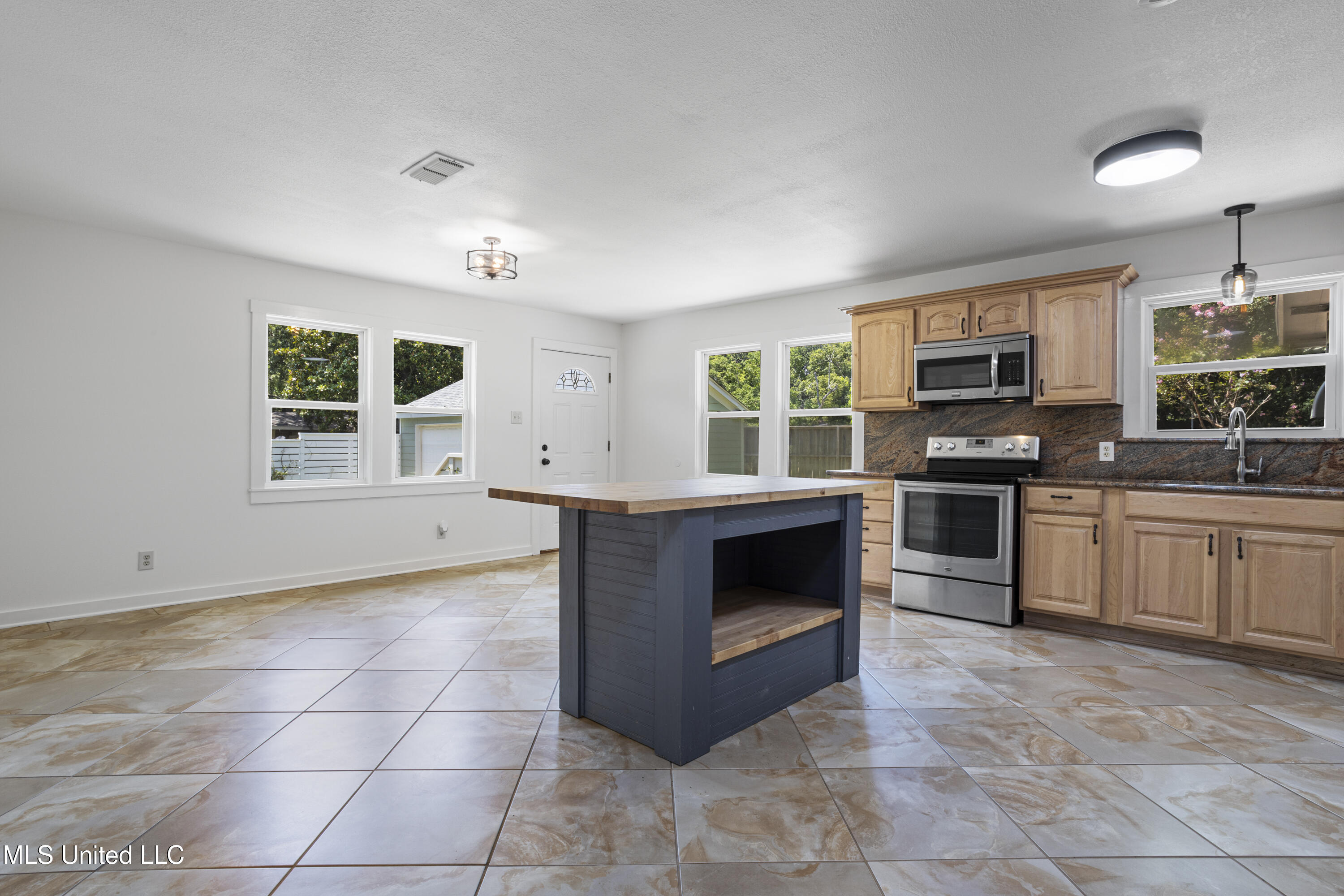 1632 2nd Street Property Photo 28