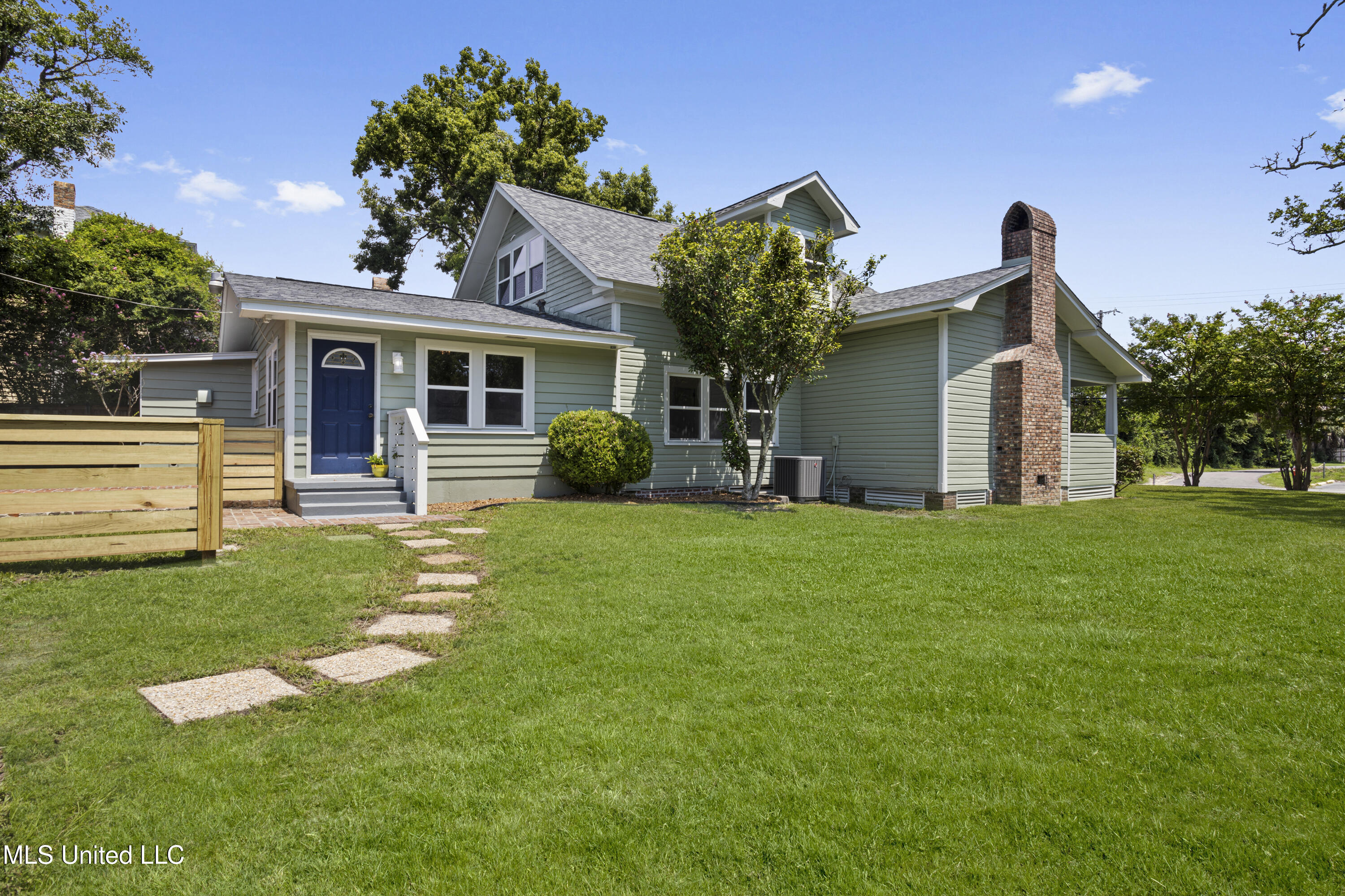 1632 2nd Street Property Photo 52