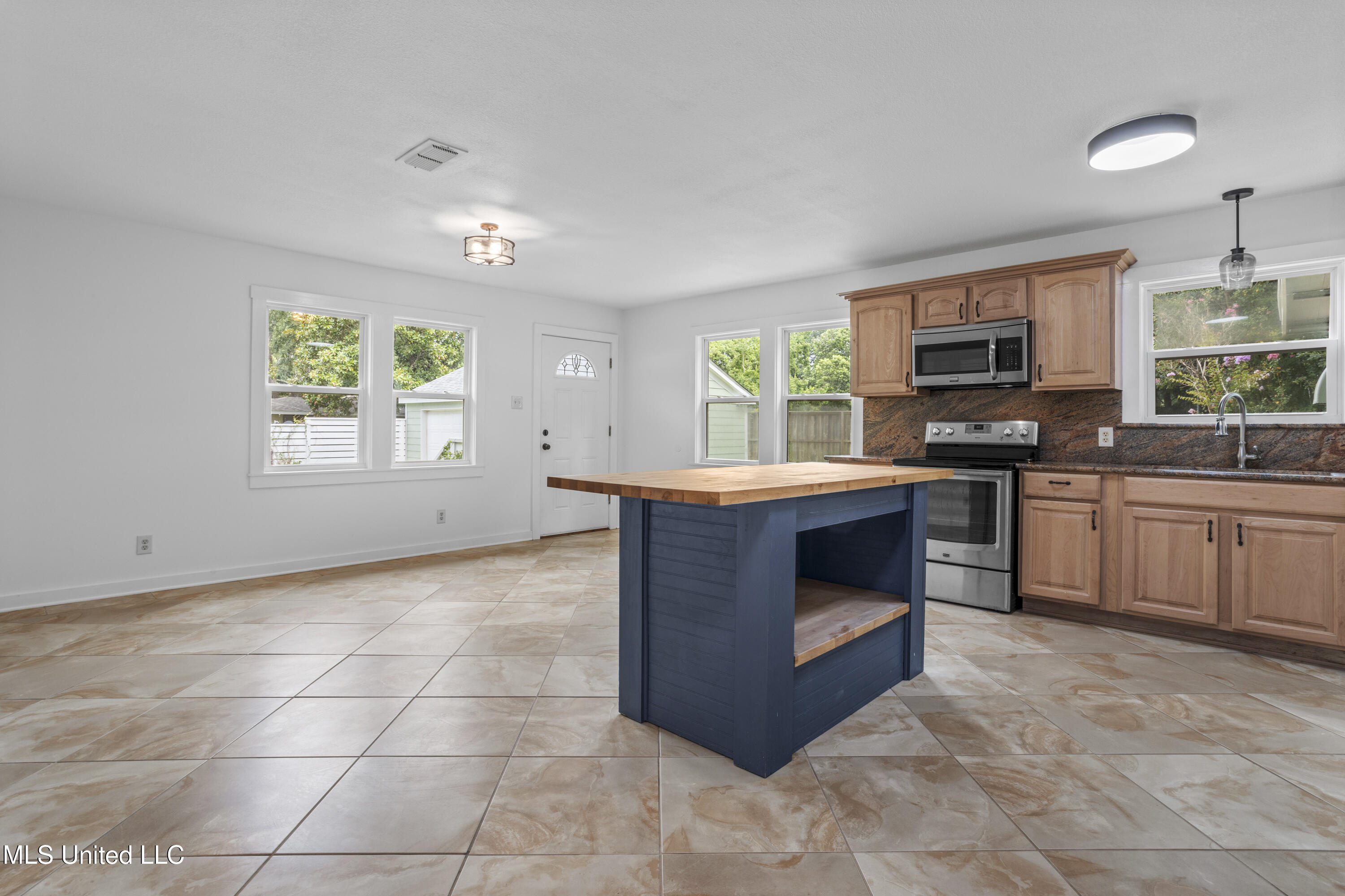 1632 2nd Street Property Photo 73