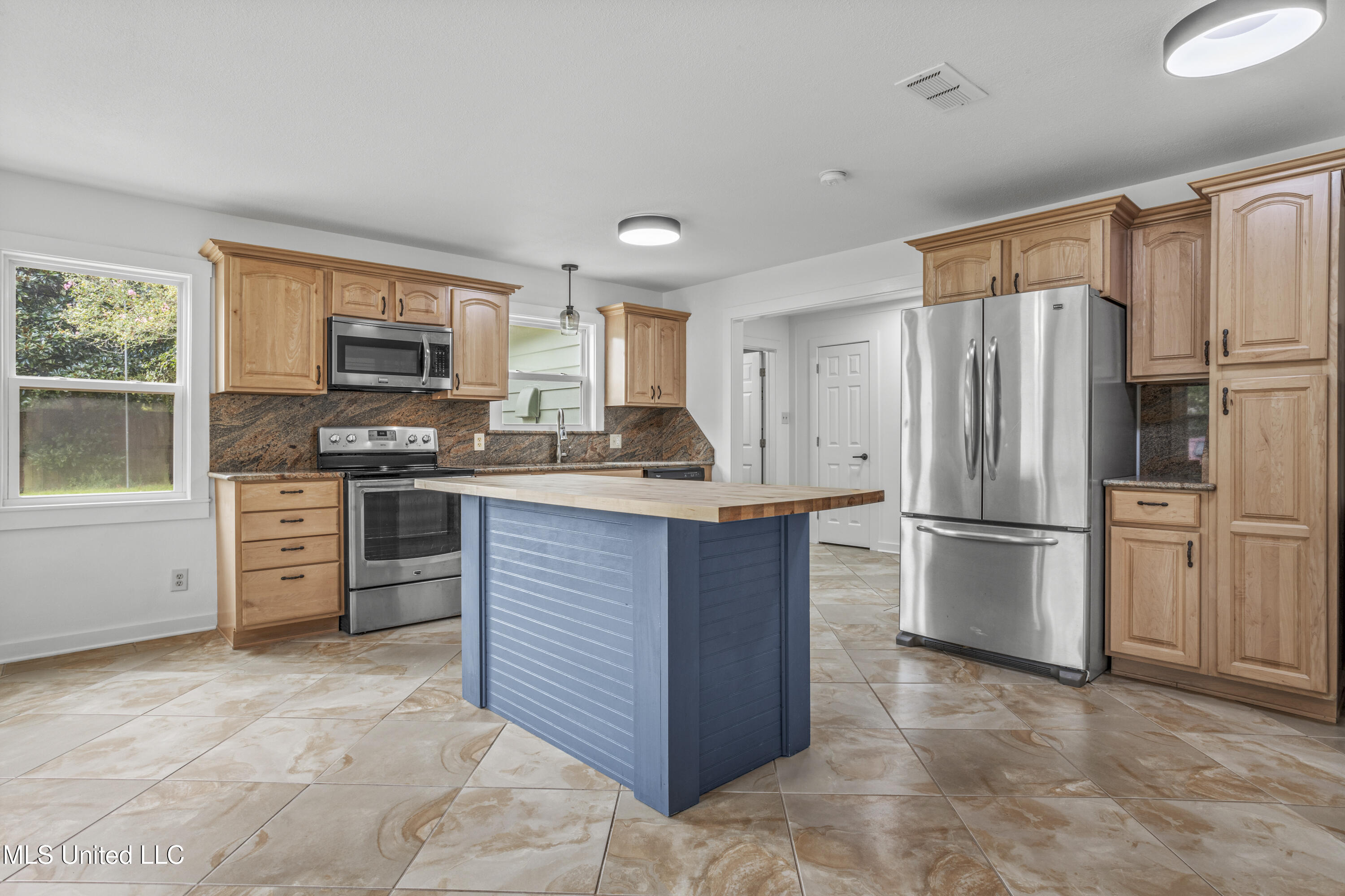 1632 2nd Street Property Photo 86