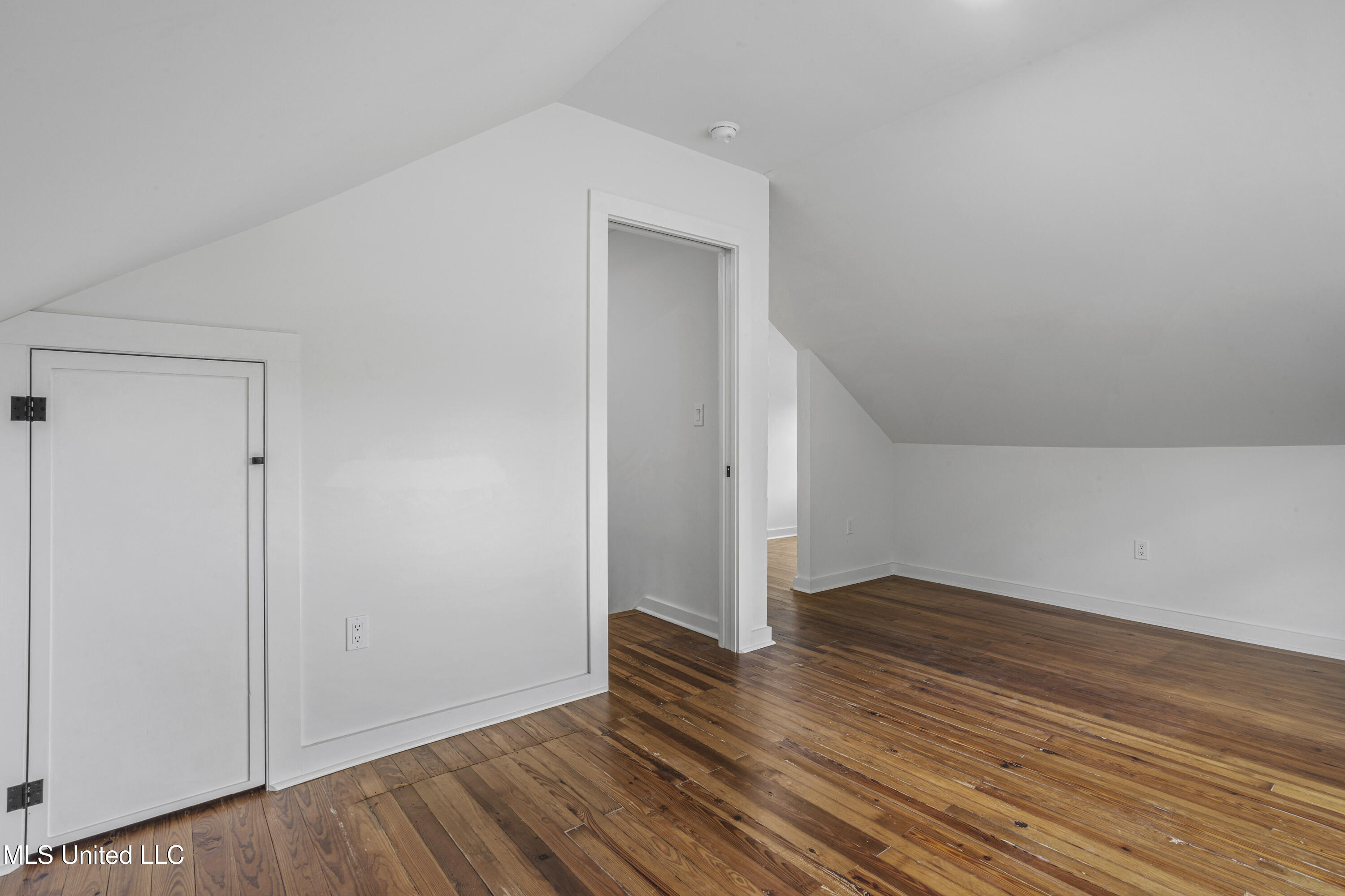 1632 2nd Street Property Photo 93