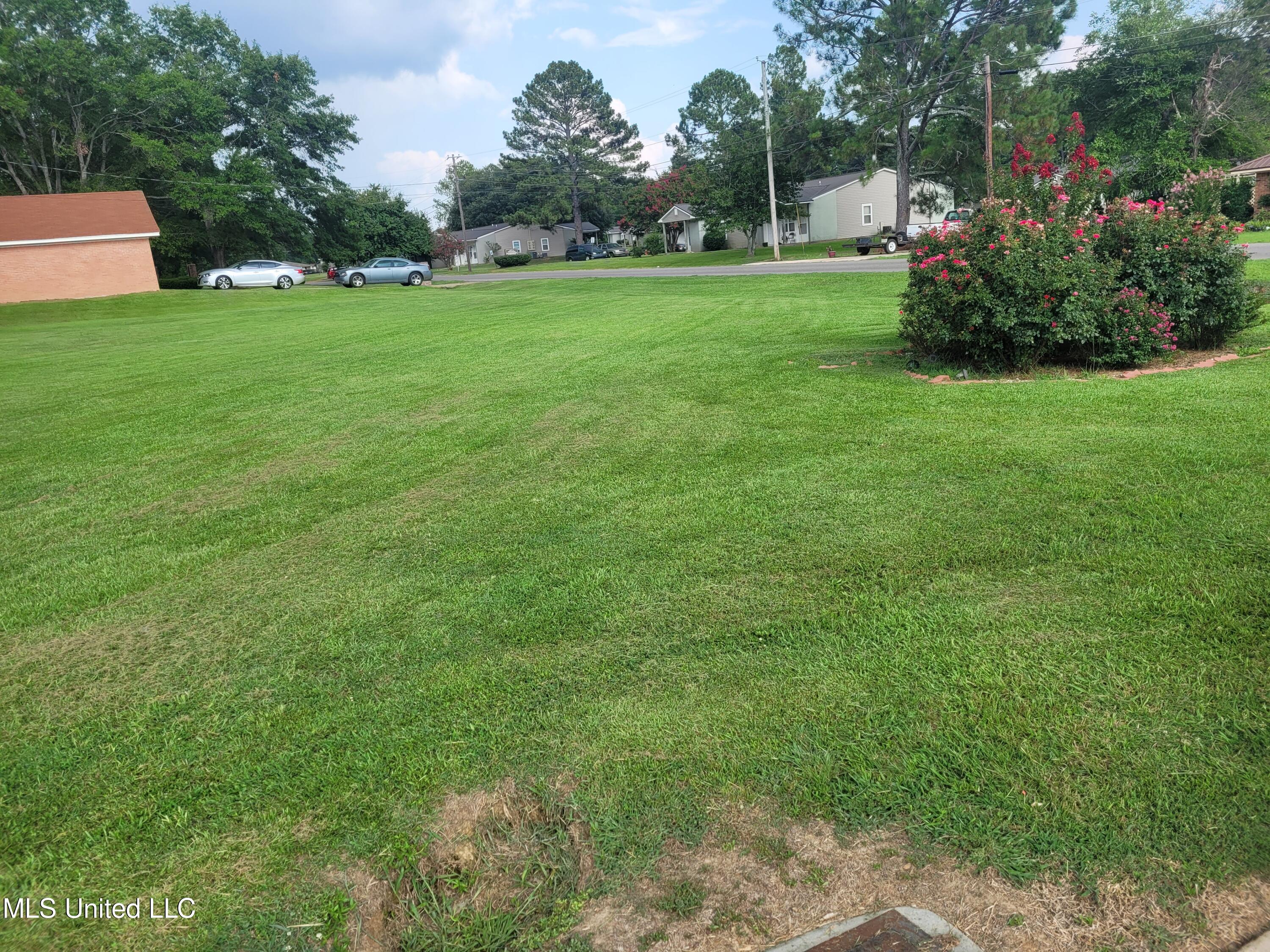 700 Wayne Drive Property Photo 1