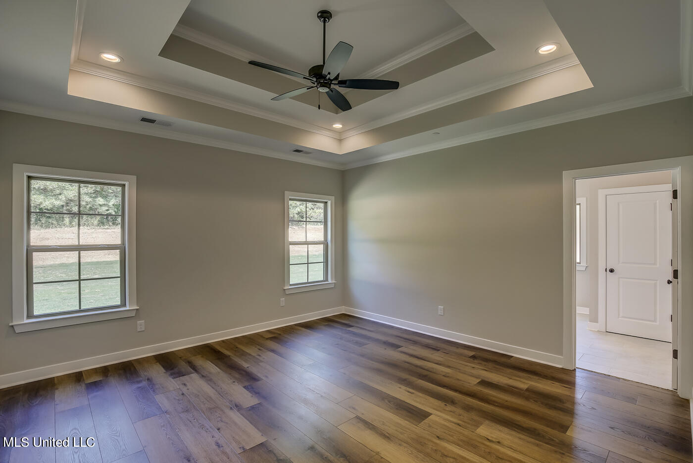 1528 Tributary Drive Property Photo 4