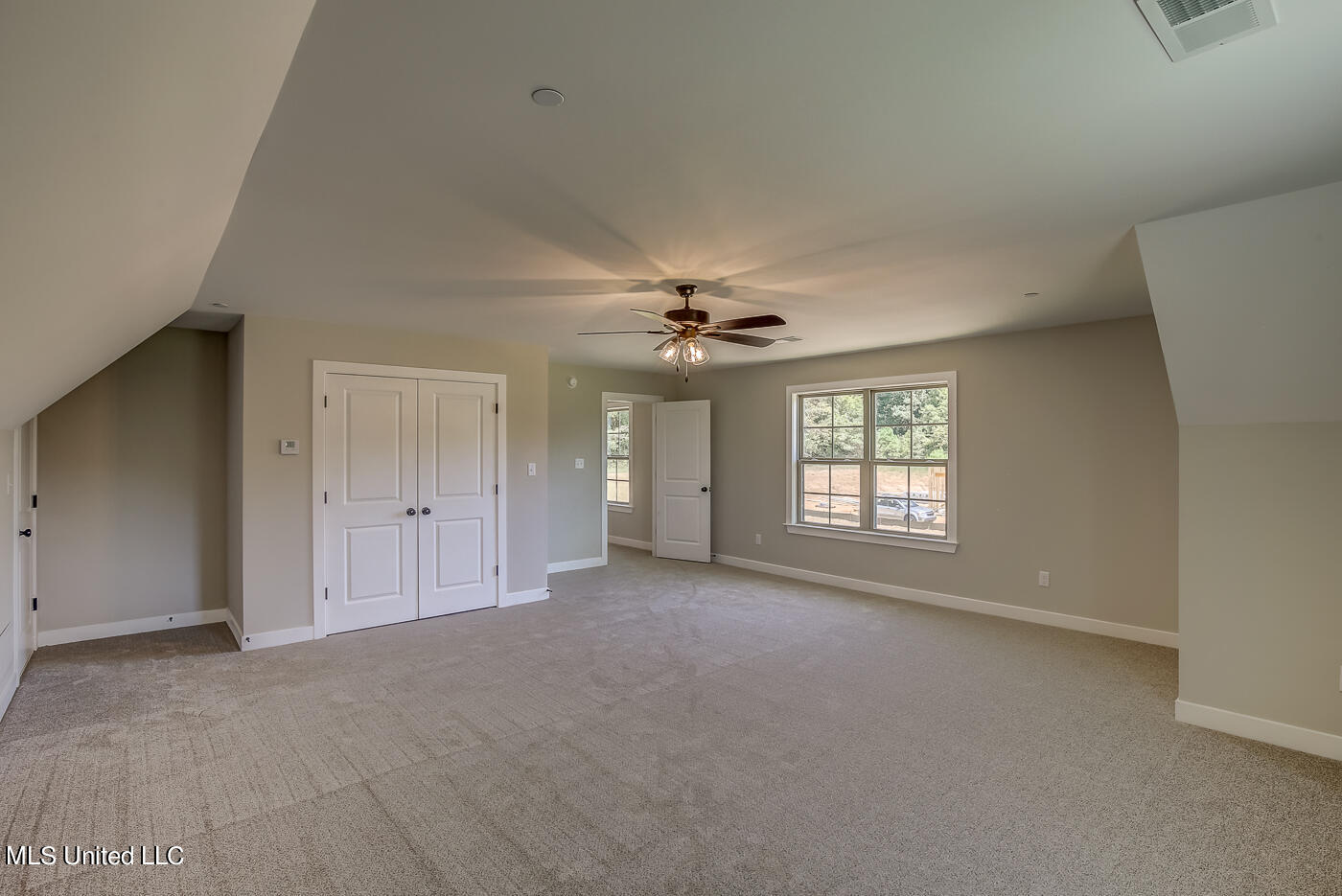 1528 Tributary Drive Property Photo 24