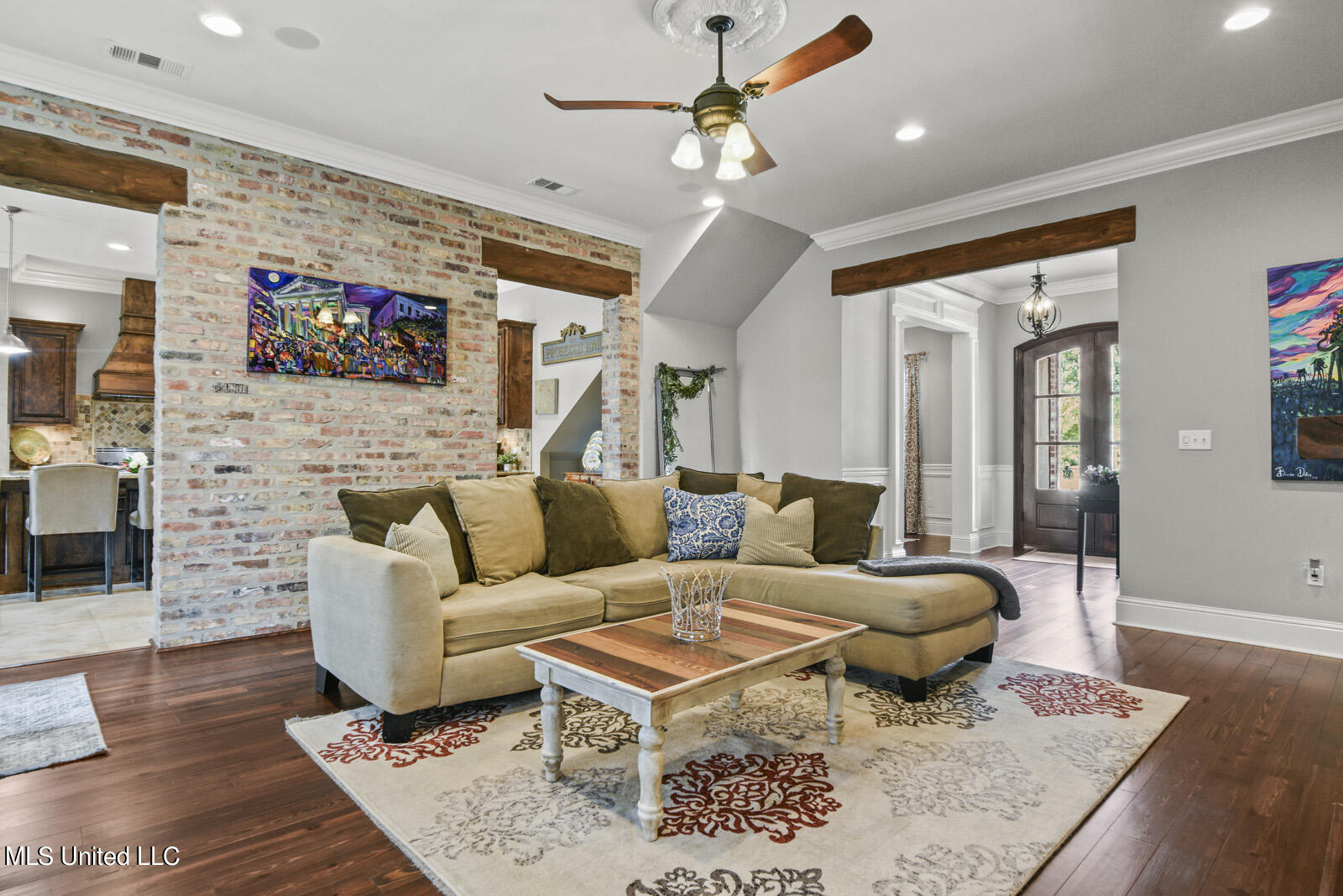 15145 Dixie Oaks Drive Property Photo 8