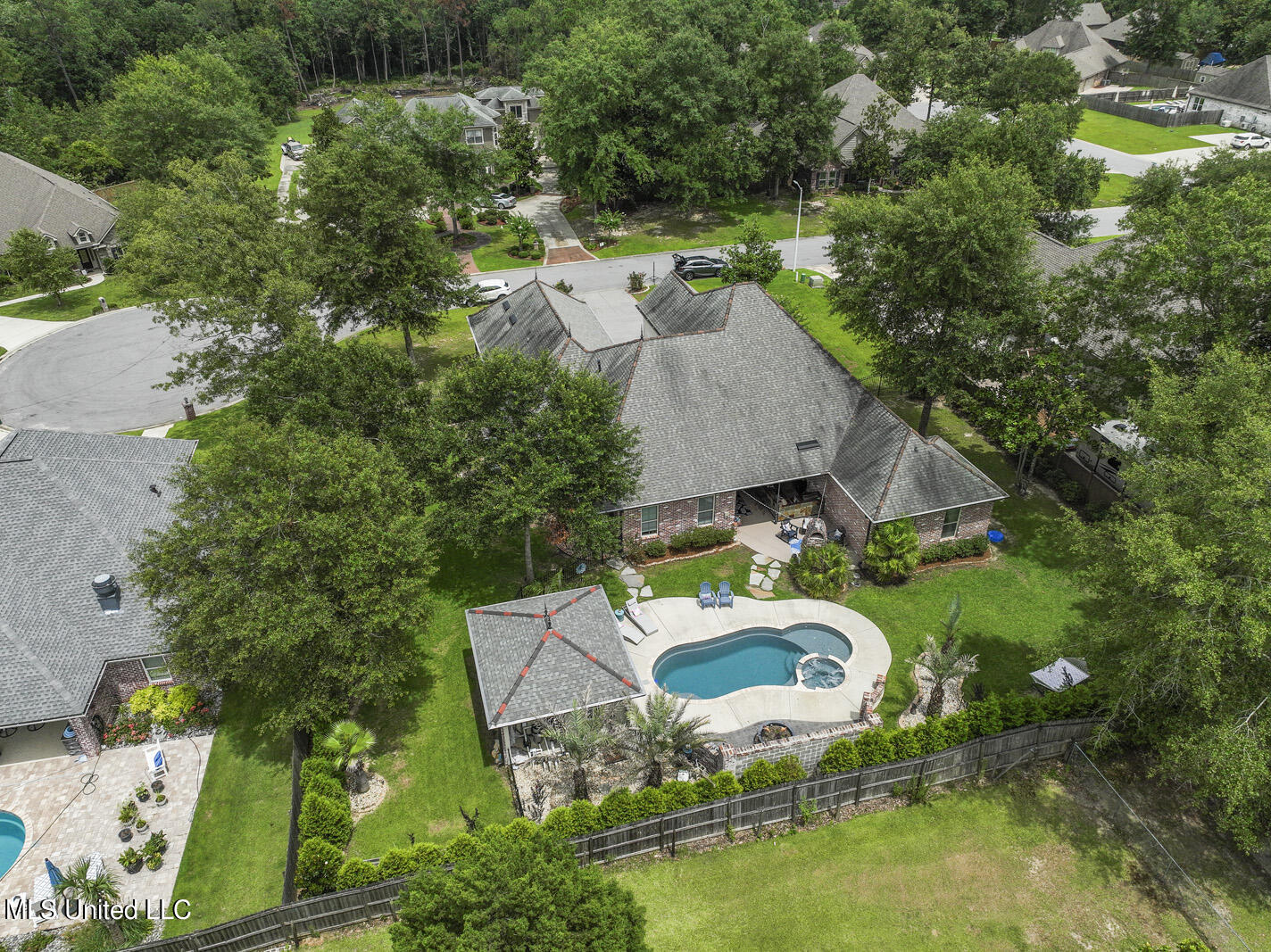 15145 Dixie Oaks Drive Property Photo 38