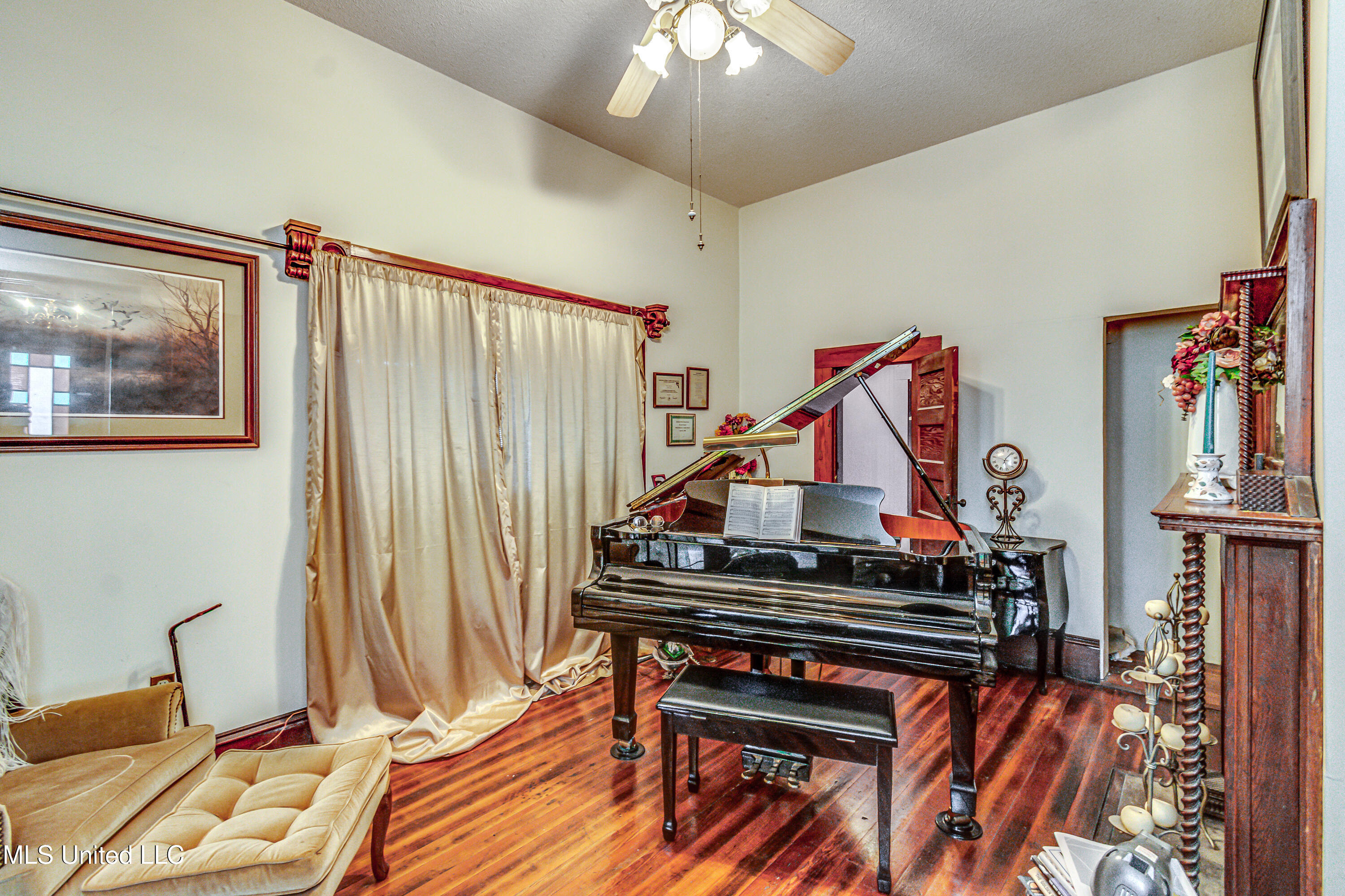 502 E Georgetown Street Property Photo 15