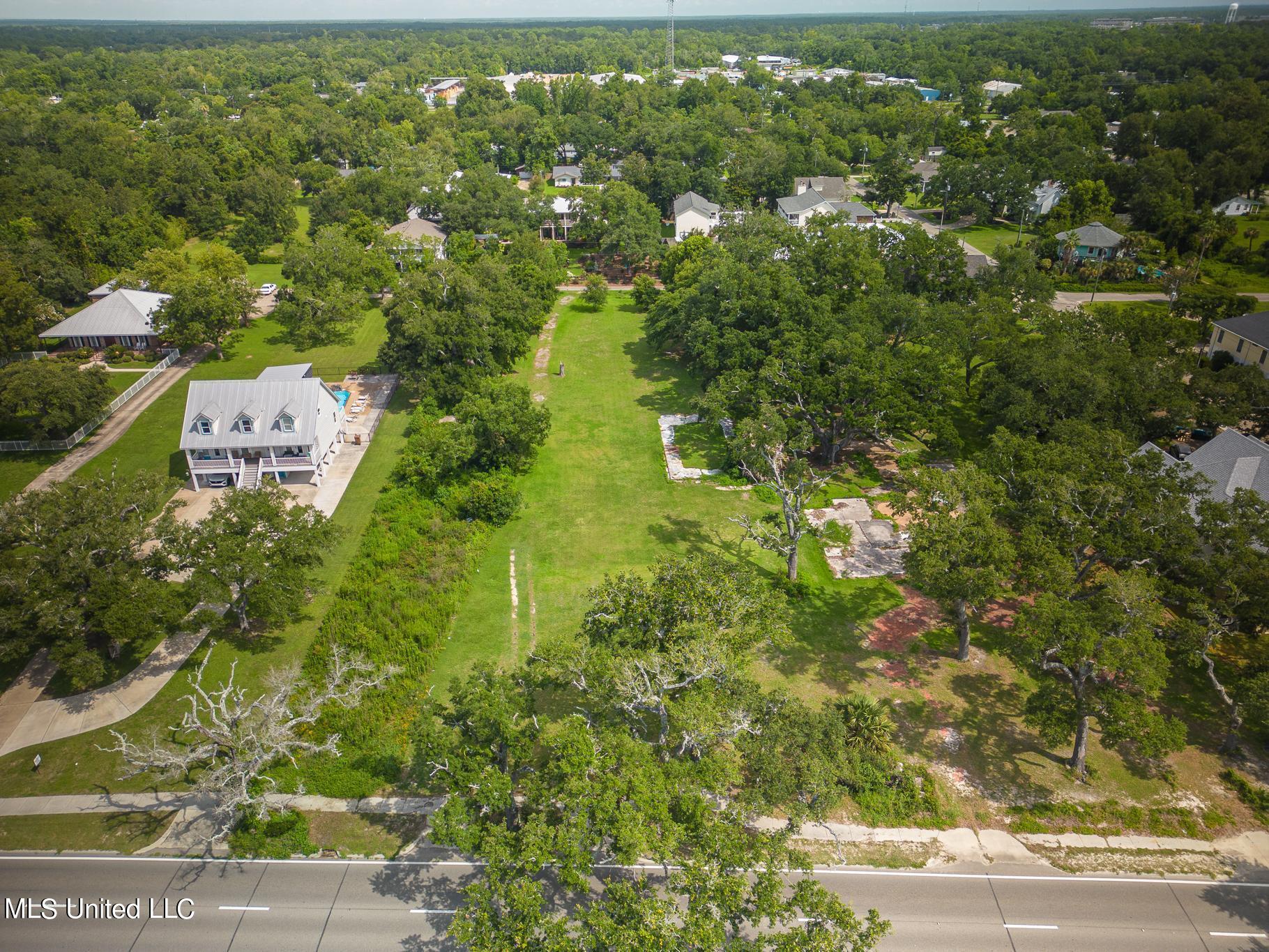 936 E Beach Boulevard Property Photo 5
