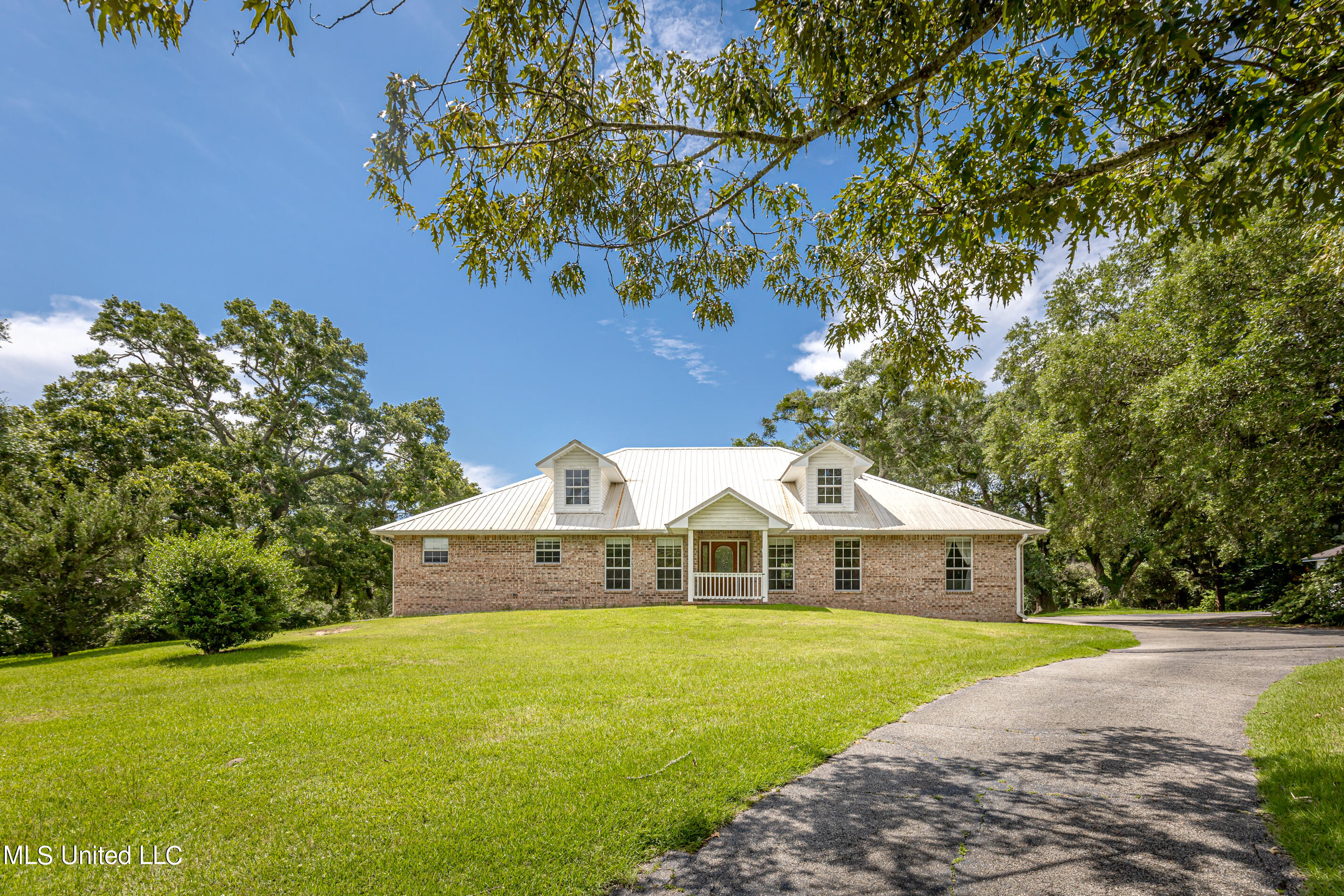 14101 Lemoyne Boulevard Property Photo