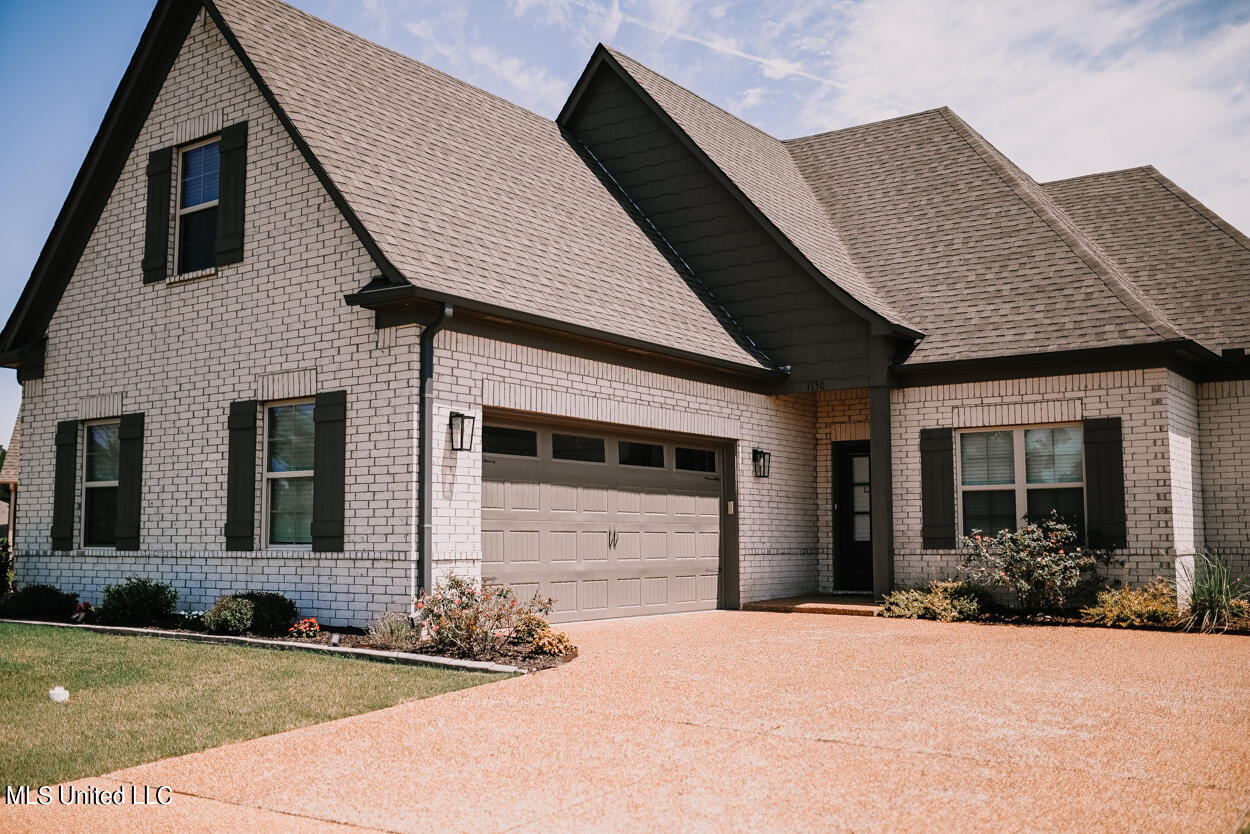 1150 Howell Way Property Photo 2