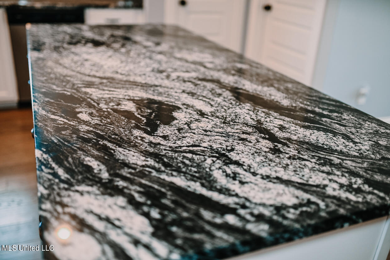 1150 Howell Way Property Photo 12