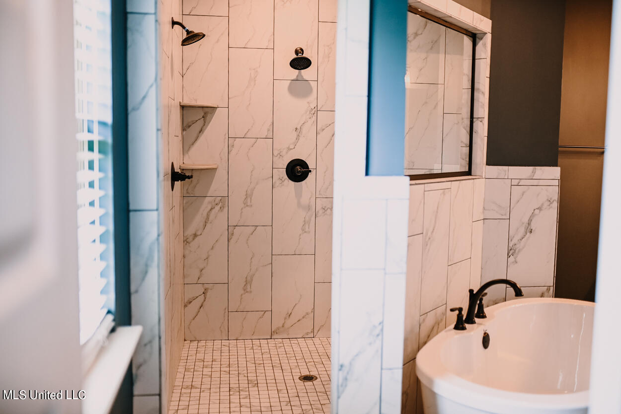 1150 Howell Way Property Photo 18