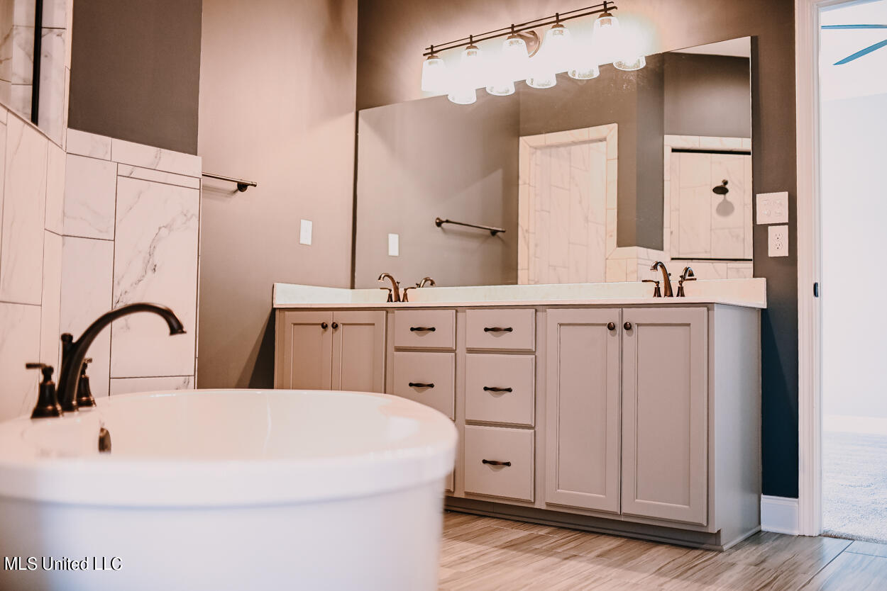 1150 Howell Way Property Photo 19