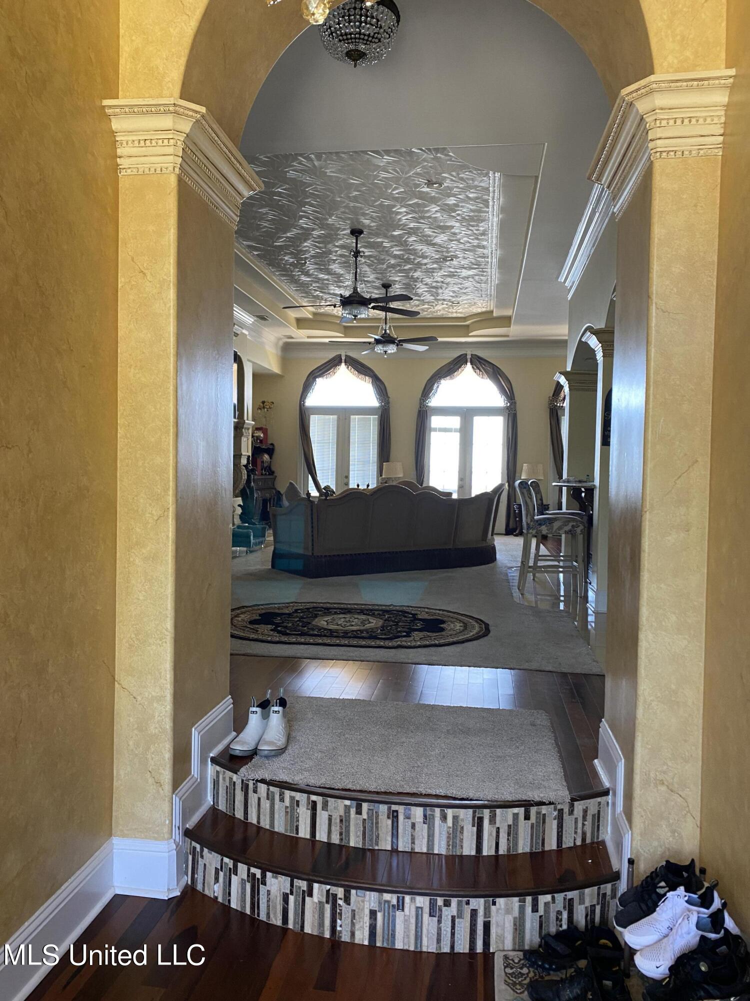 15105 Hummingbird Lane Property Photo 10