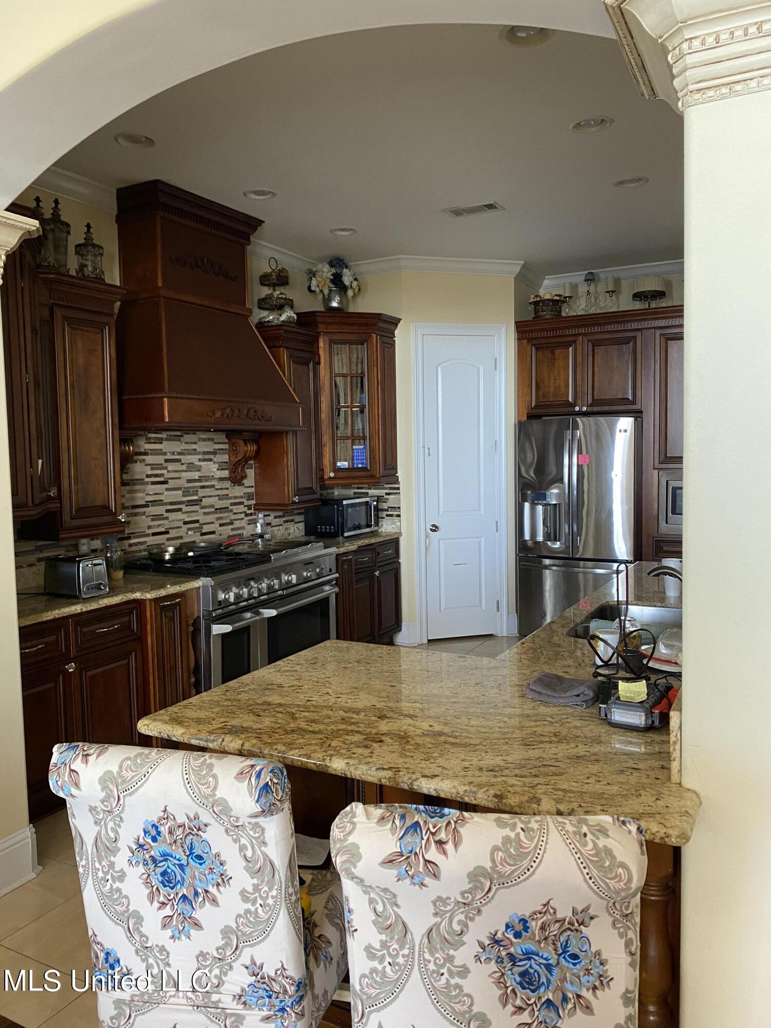15105 Hummingbird Lane Property Photo 12