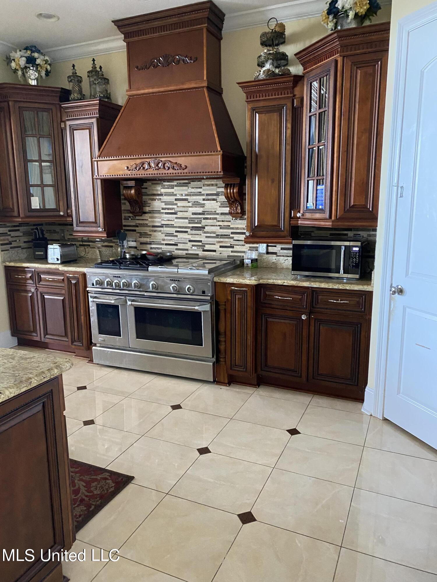 15105 Hummingbird Lane Property Photo 13