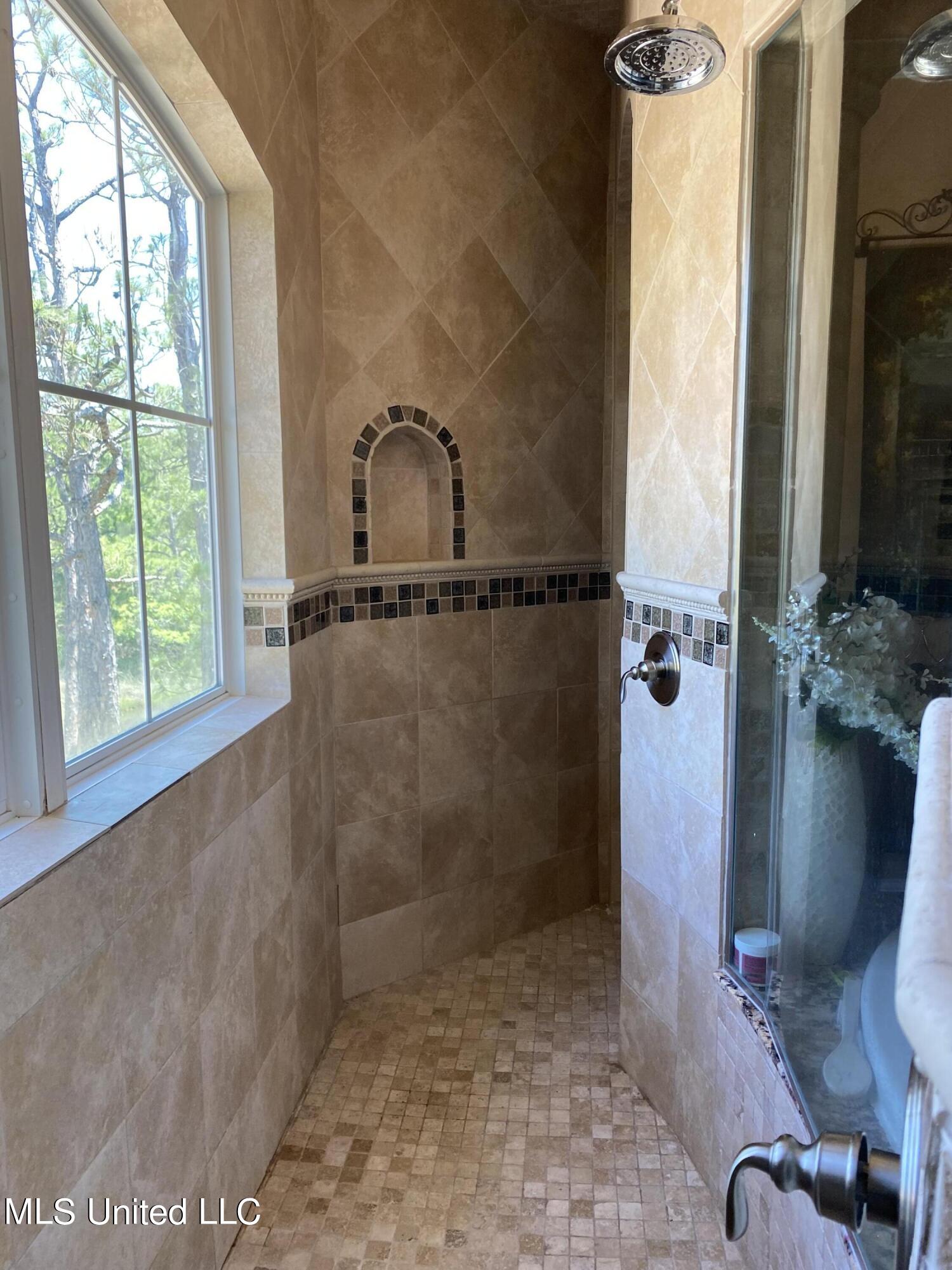 15105 Hummingbird Lane Property Photo 16