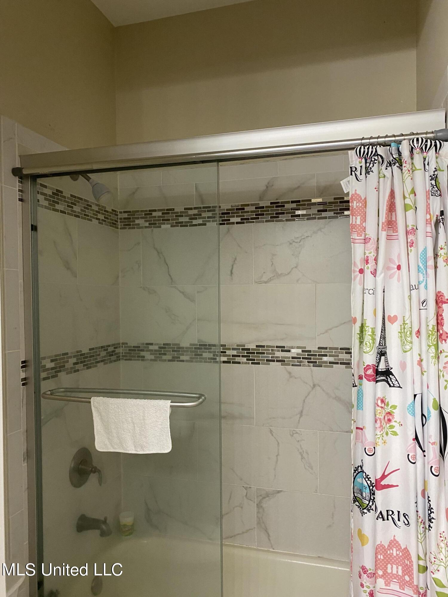 15105 Hummingbird Lane Property Photo 30