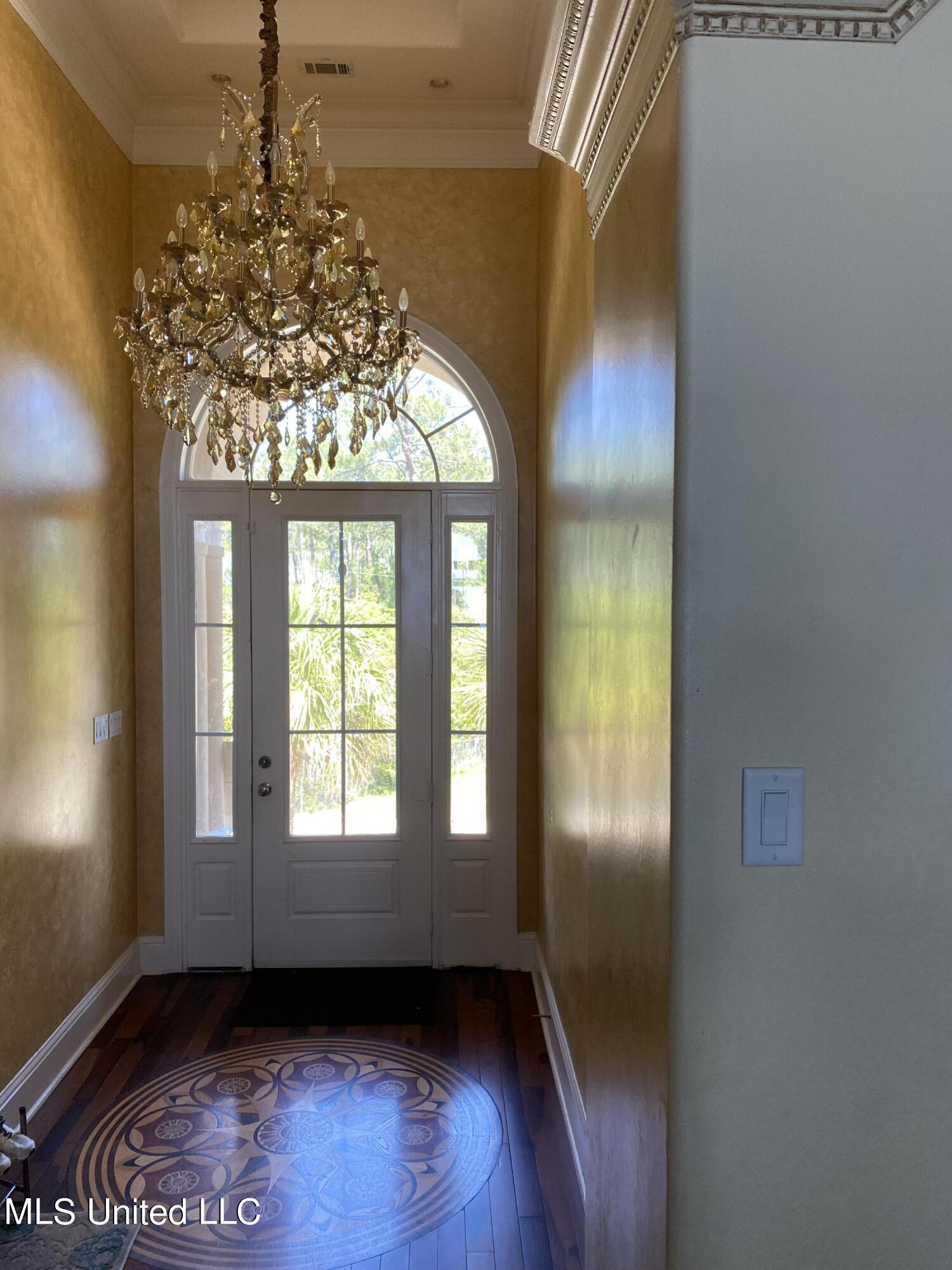 15105 Hummingbird Lane Property Photo 33