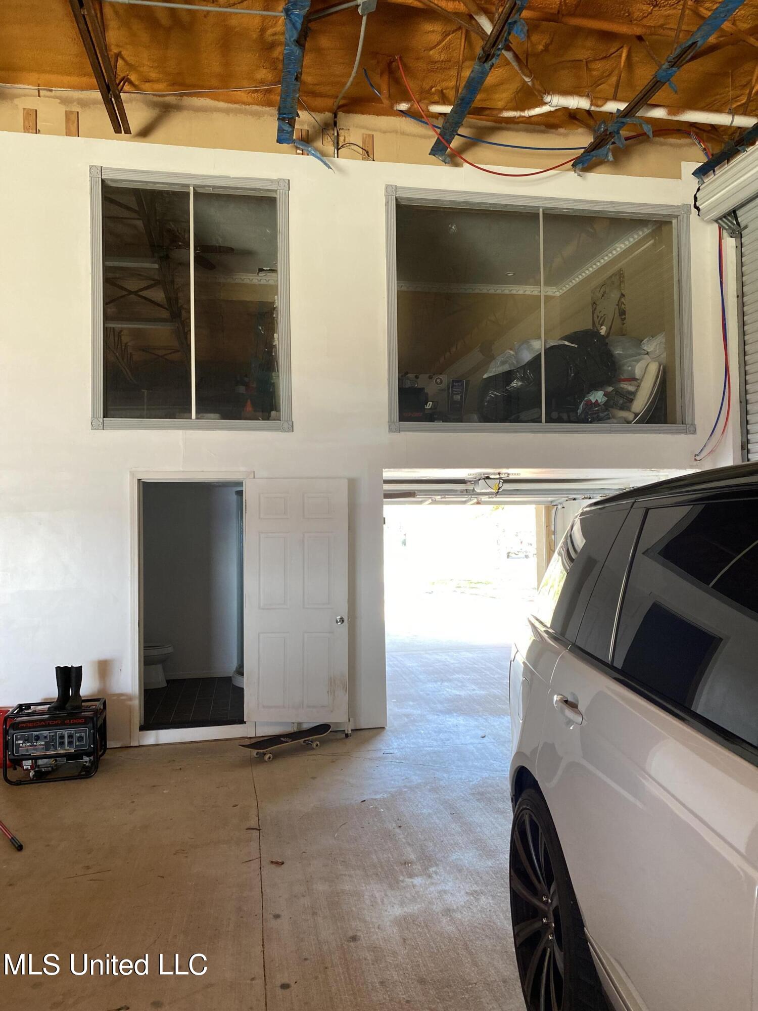 15105 Hummingbird Lane Property Photo 36