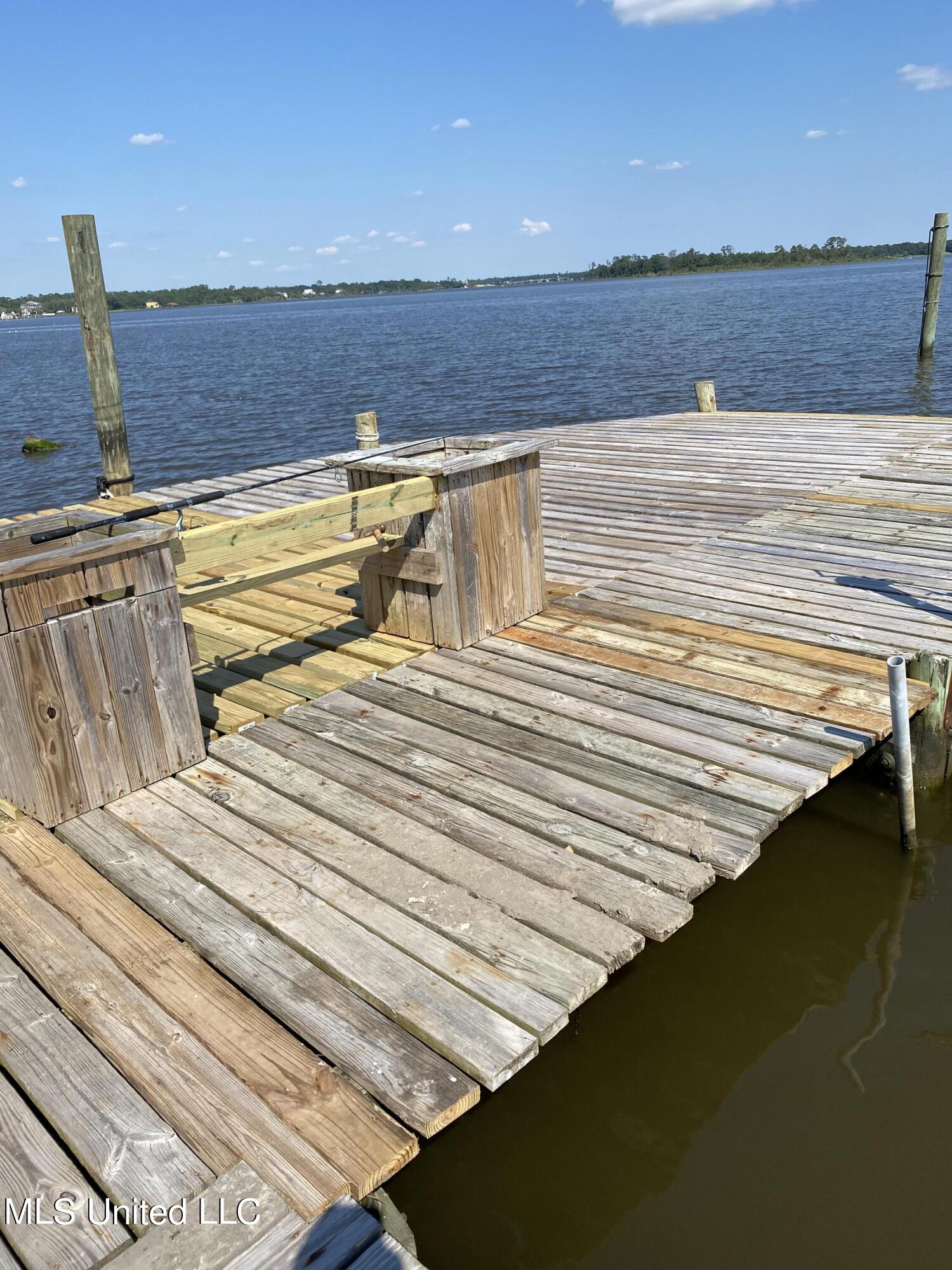 15105 Hummingbird Lane Property Photo 42