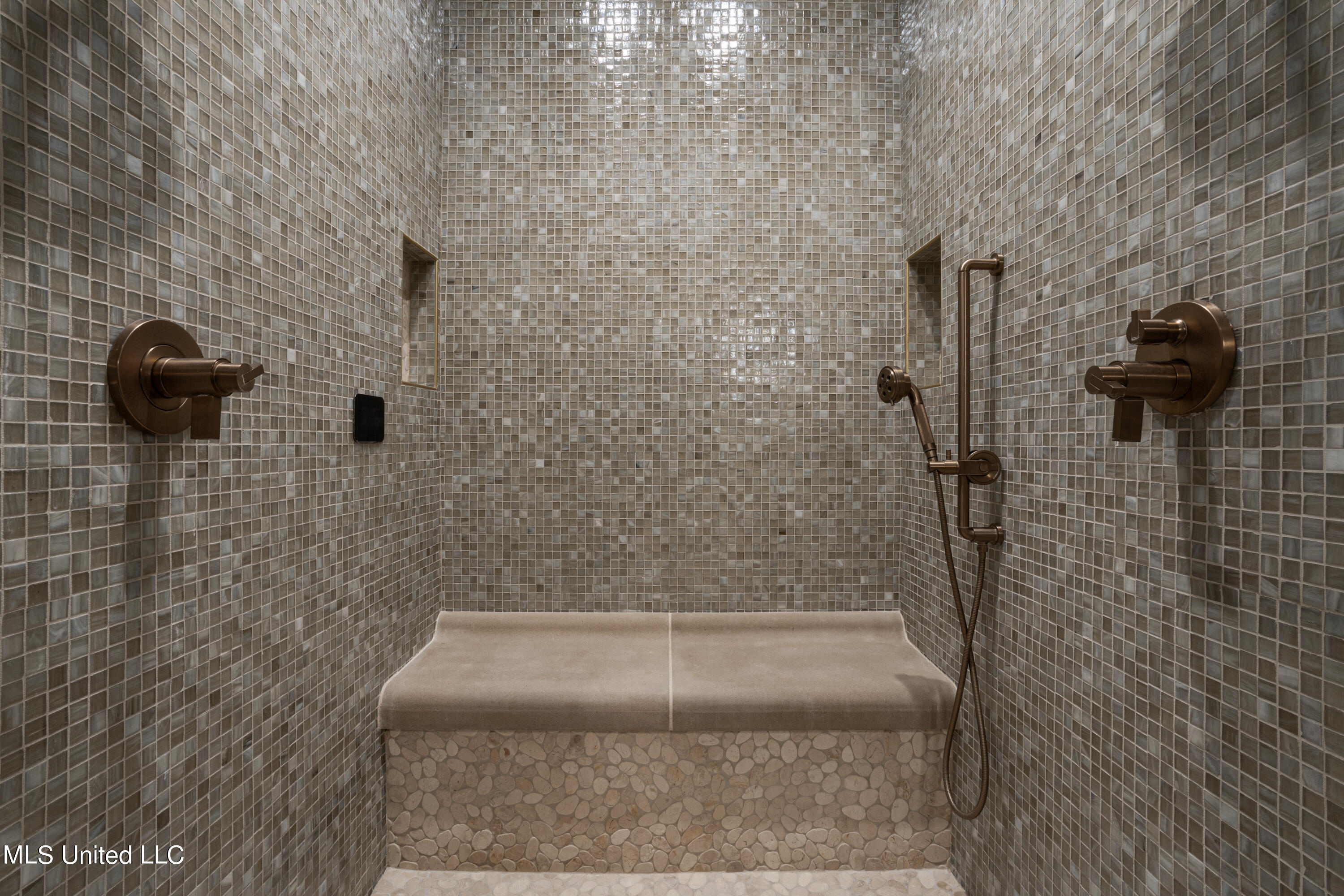 922 E Beach Boulevard Property Photo 60