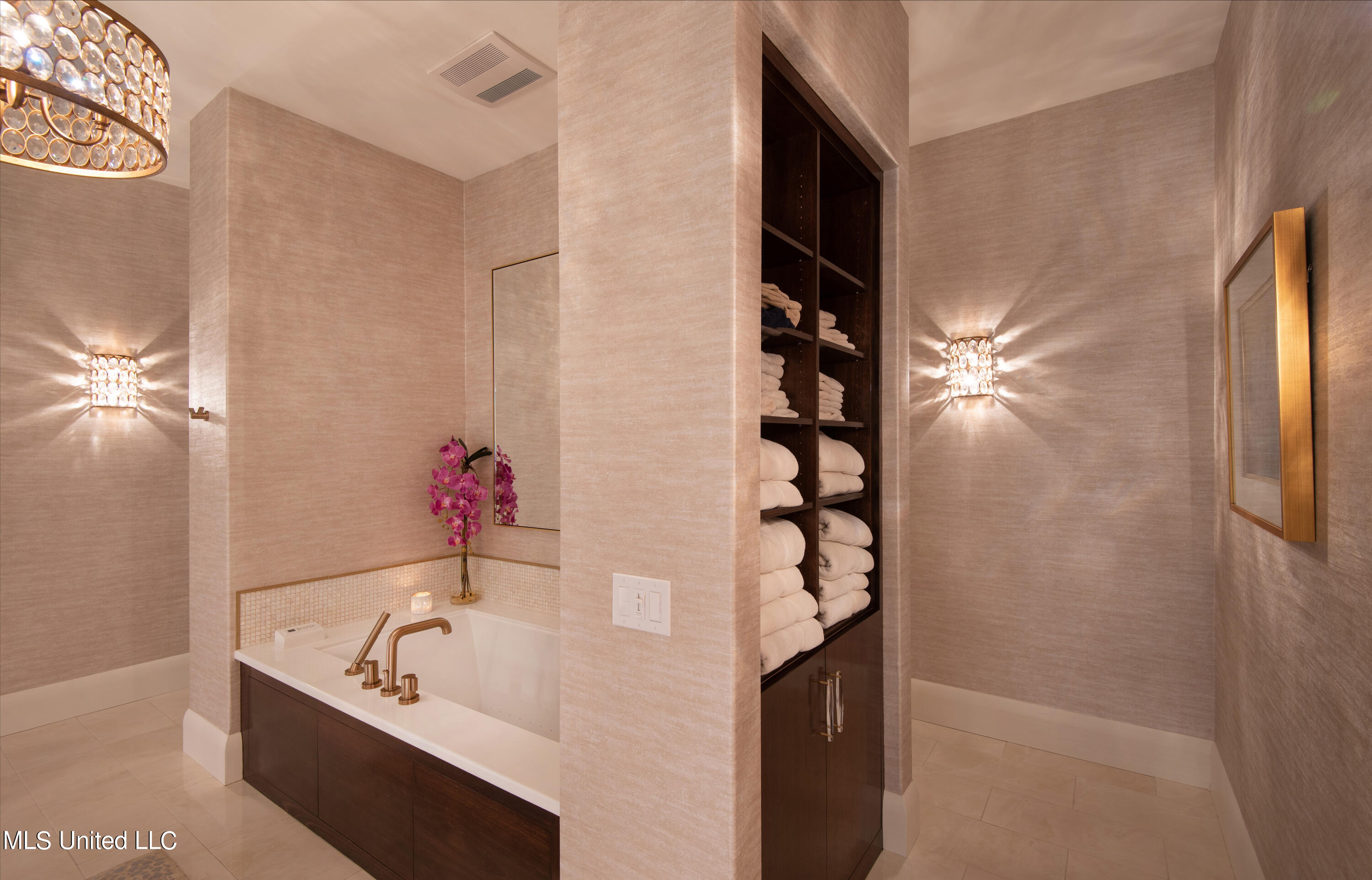 922 E Beach Boulevard Property Photo 65