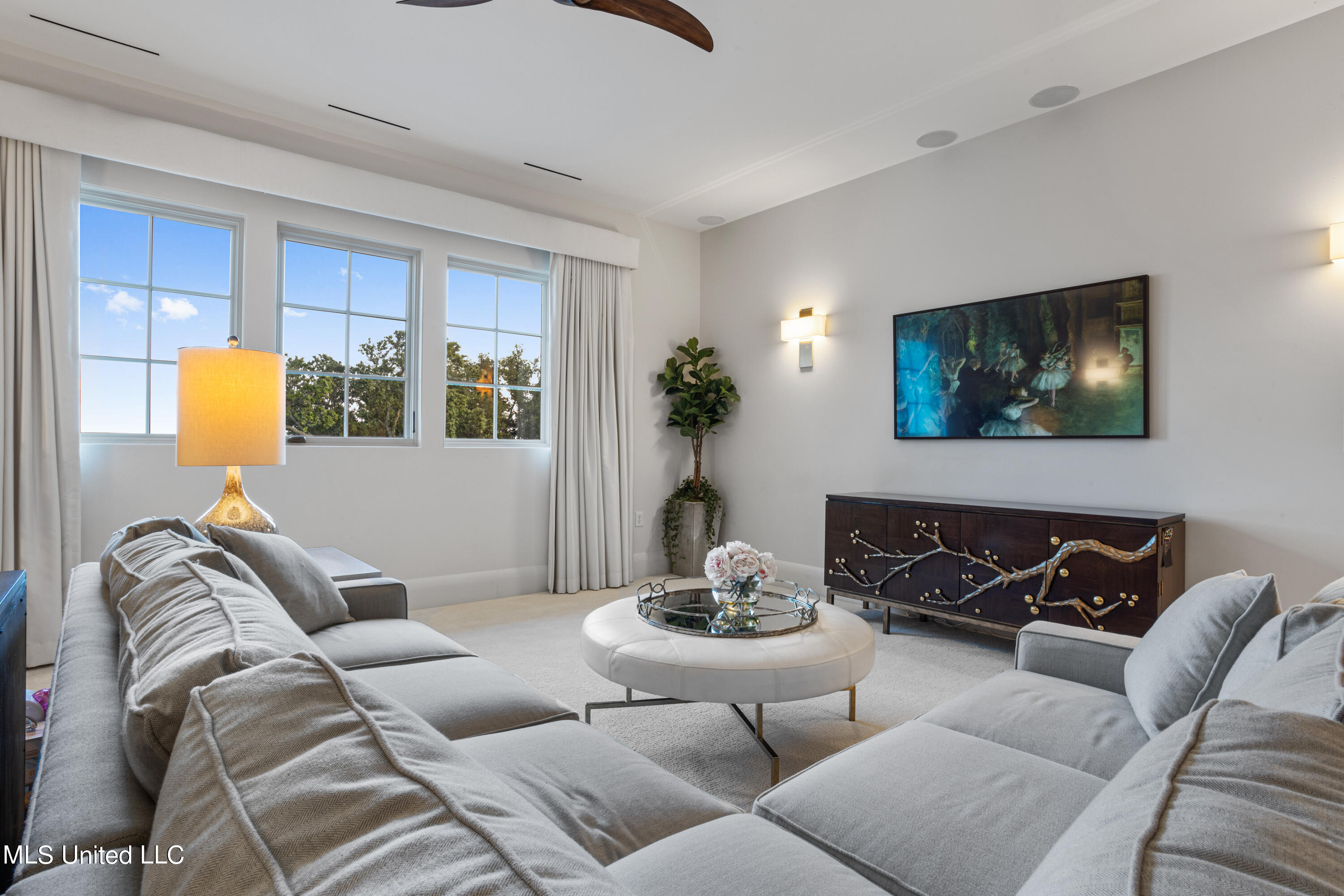 922 E Beach Boulevard Property Photo 69