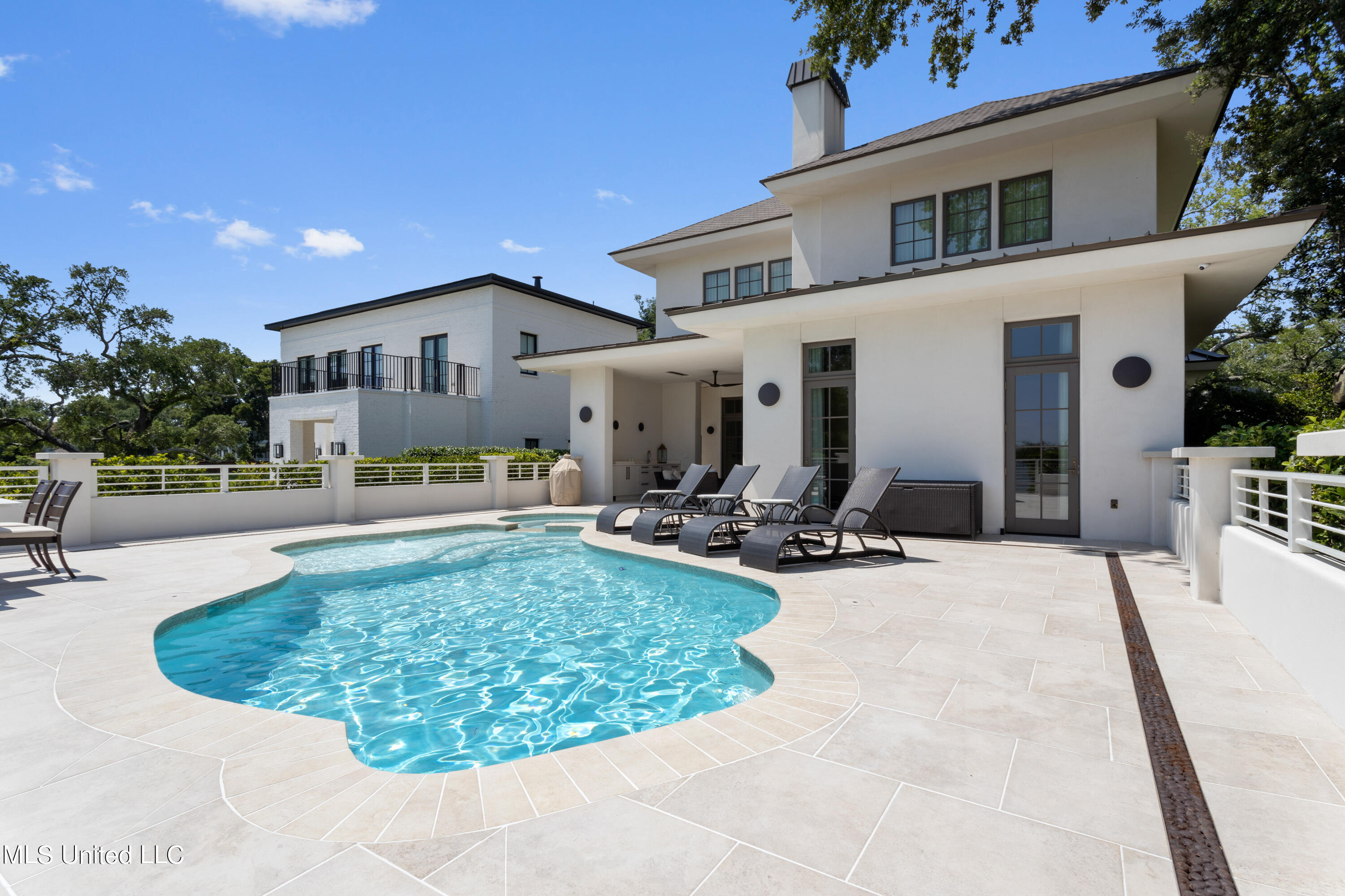 922 E Beach Boulevard Property Photo 104