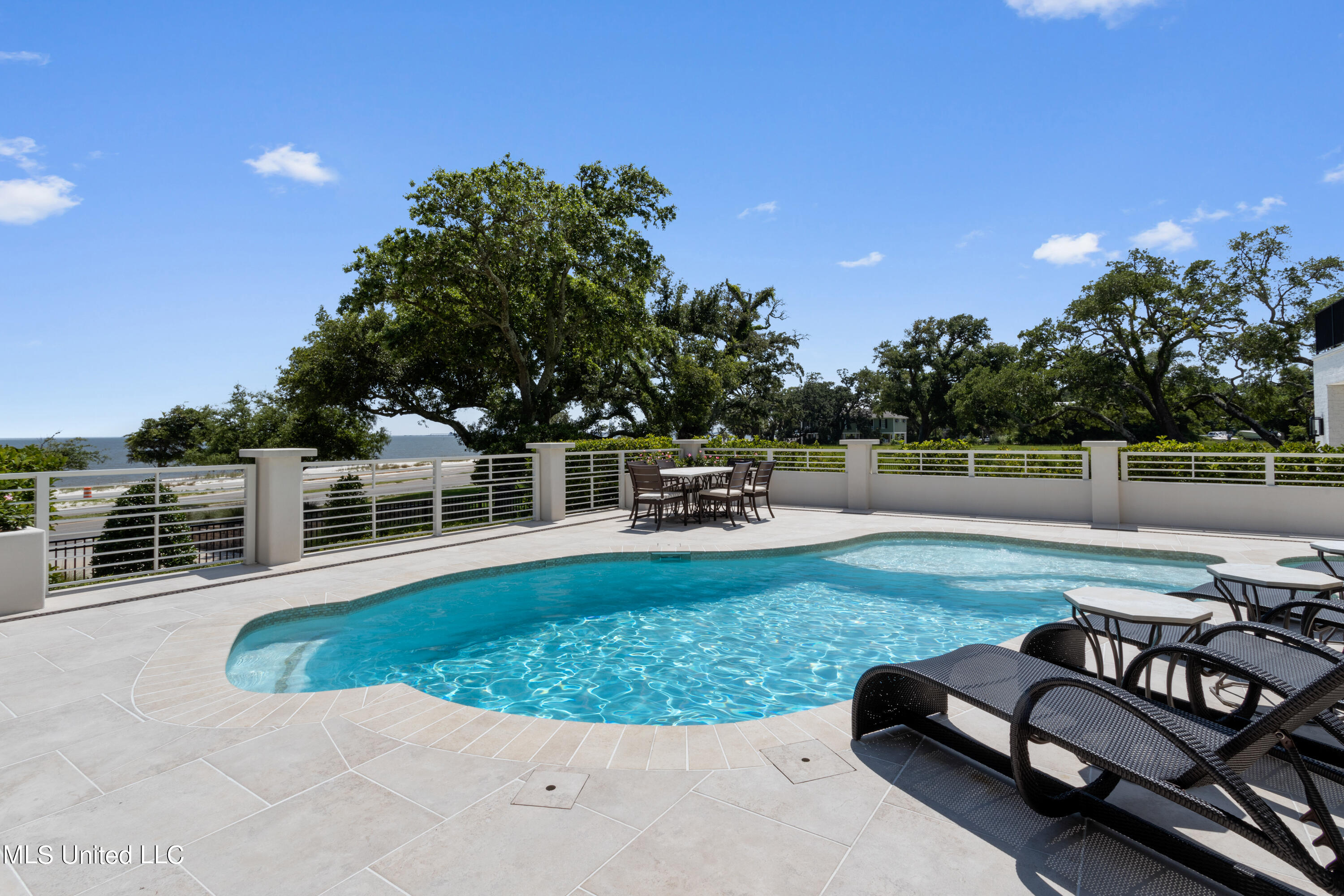 922 E Beach Boulevard Property Photo 106