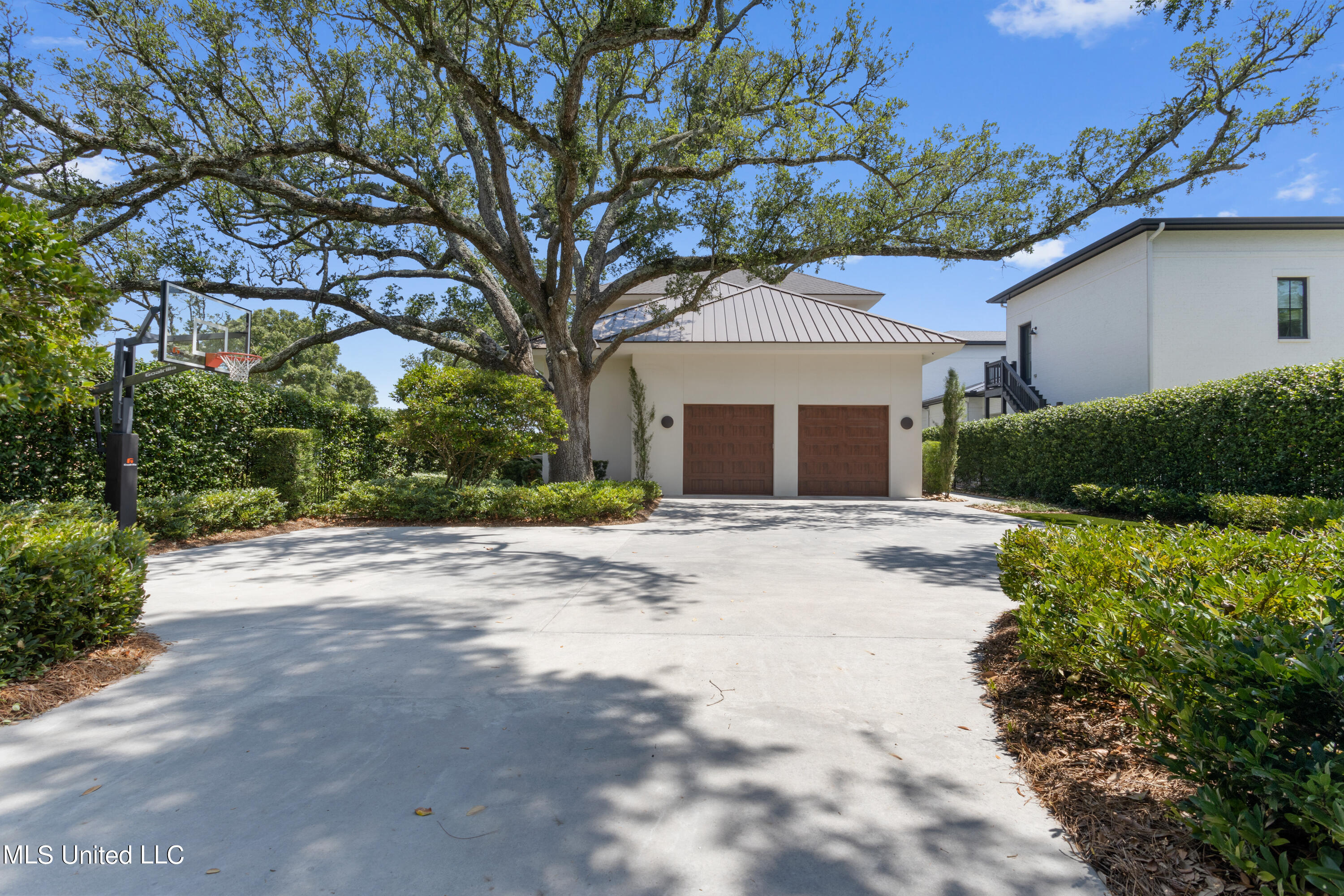 922 E Beach Boulevard Property Photo 121