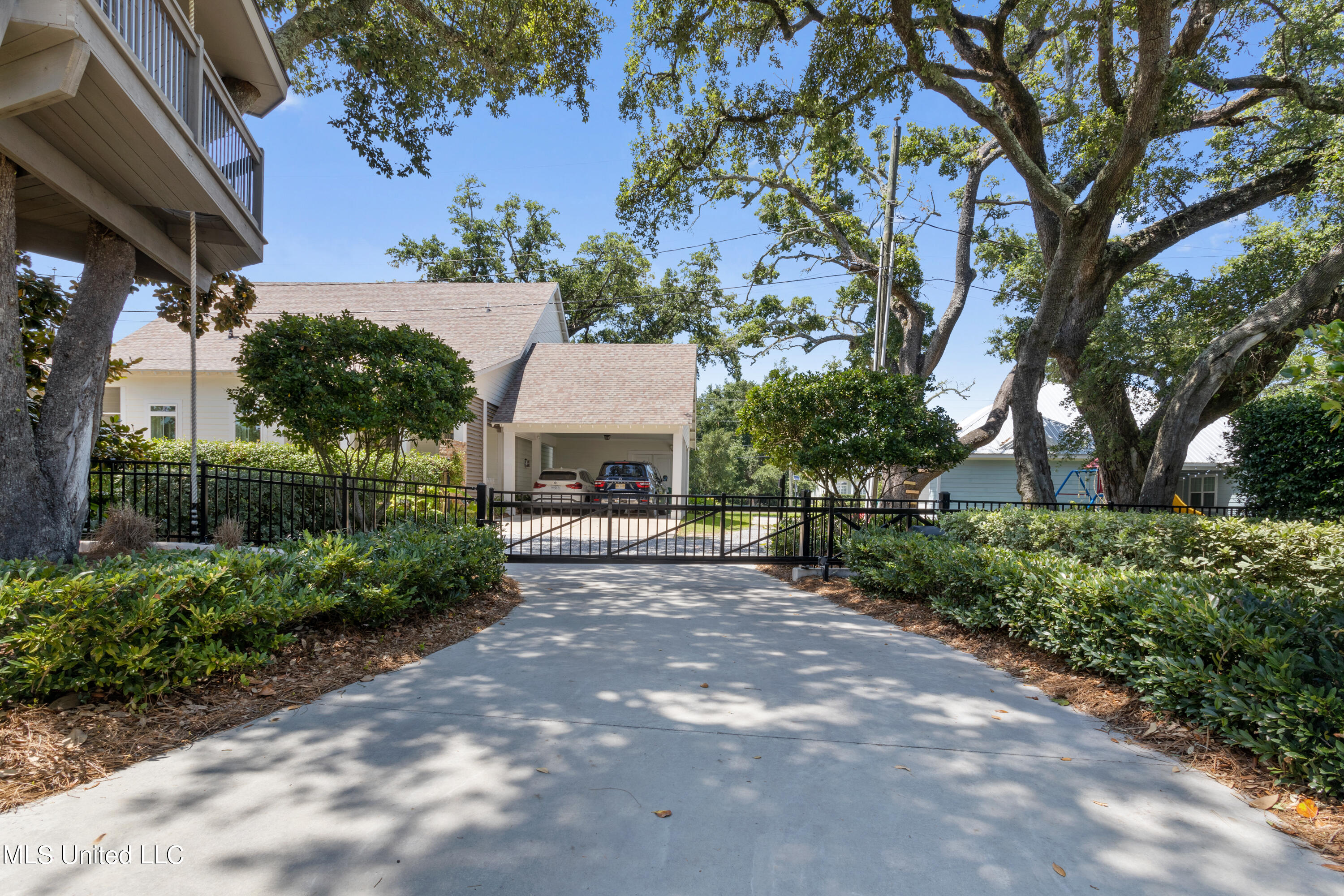 922 E Beach Boulevard Property Photo 124